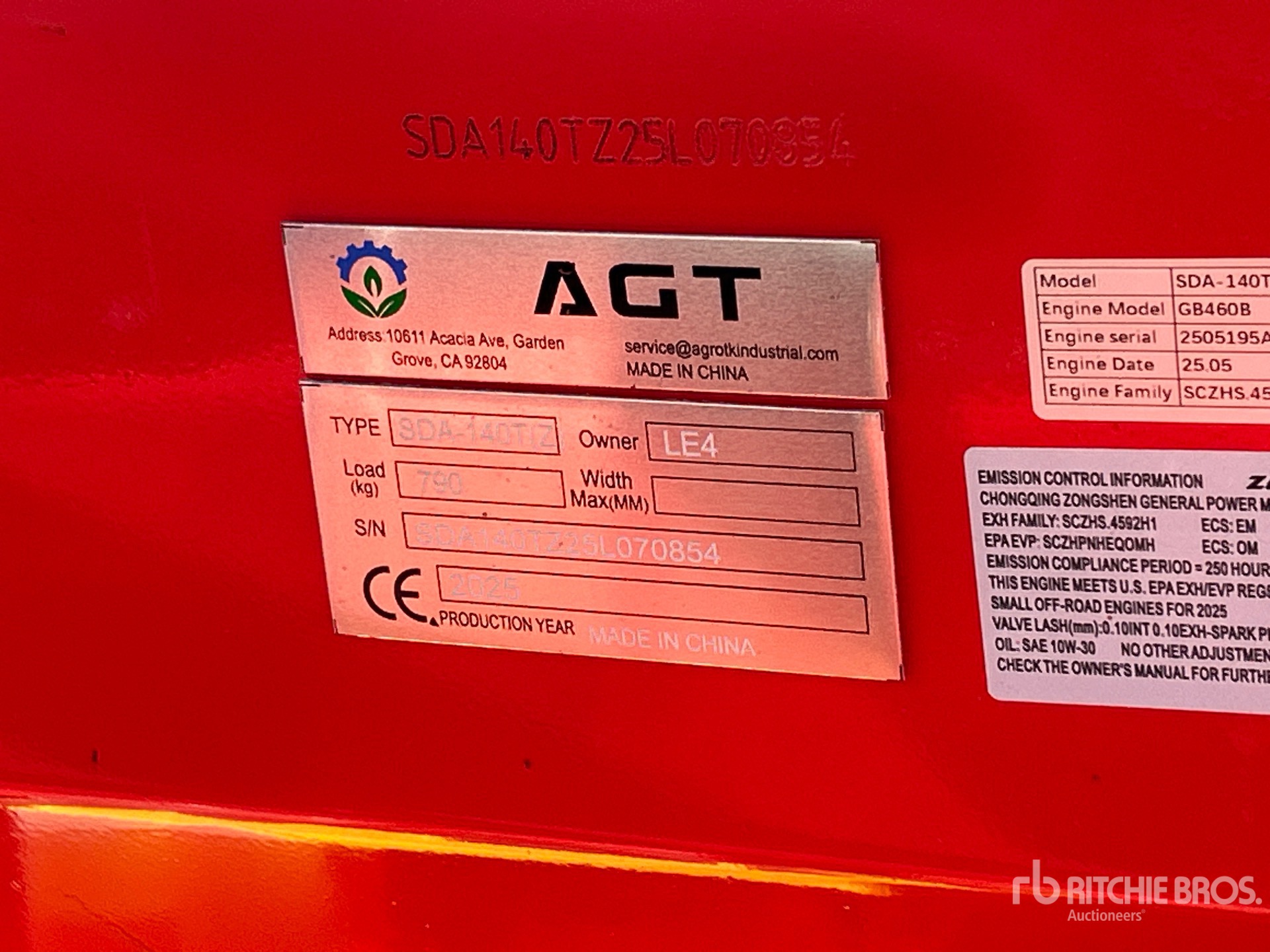 MINI CARGADOR SOBRE ORUGAS 2025 COMPAC SDA140T(Z)