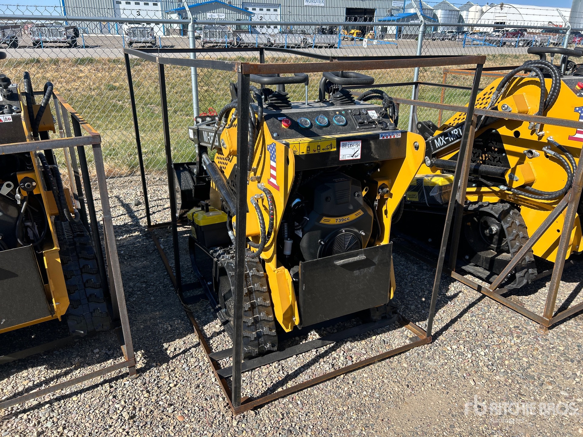 MINI CARGADOR SOBRE ORUGAS COMPACTO 2025 COMPAC MXCRT23