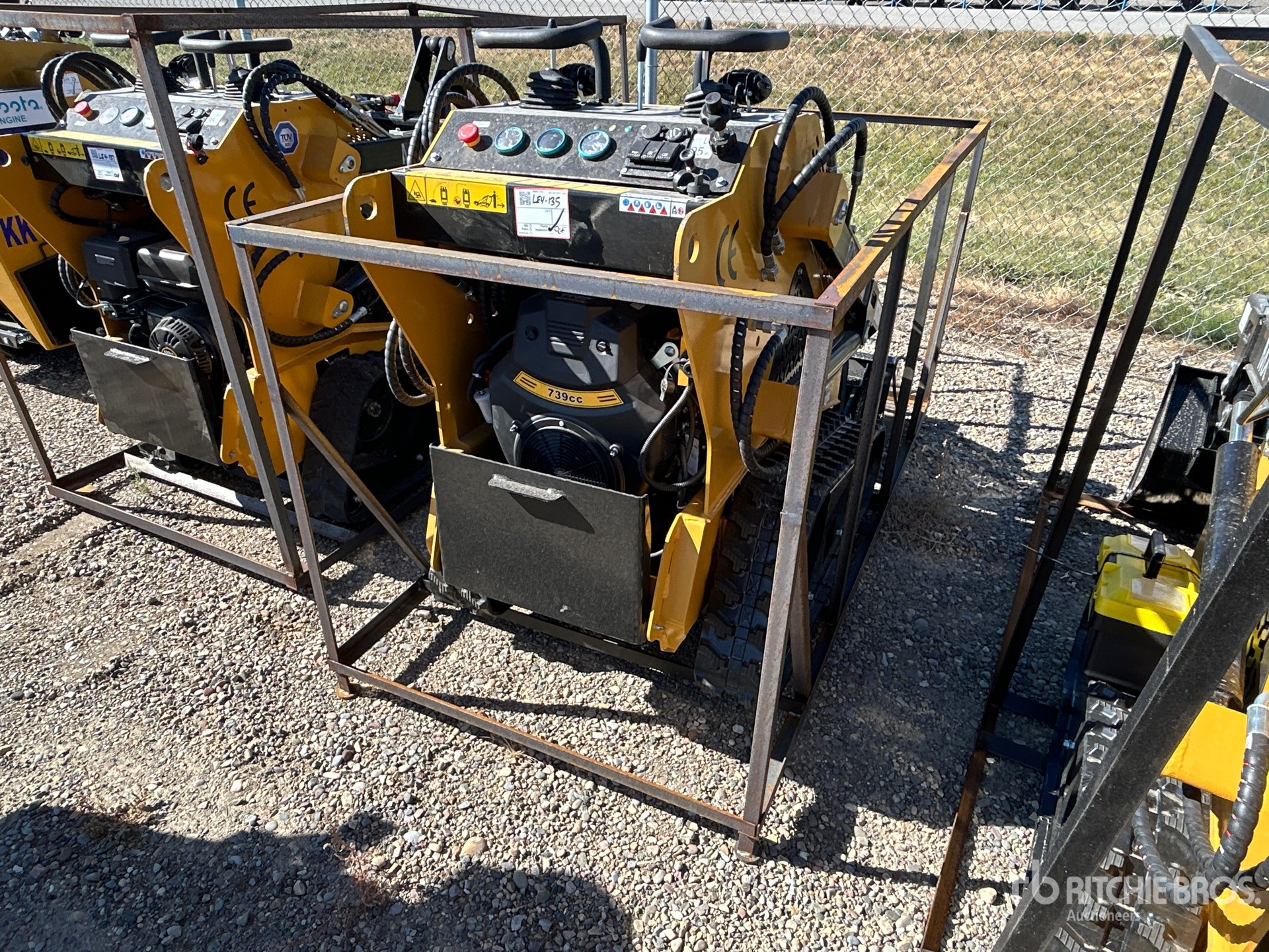 MINI CARGADOR SOBRE ORUGAS COMPACTO 2025 COMPAC MXCRT23