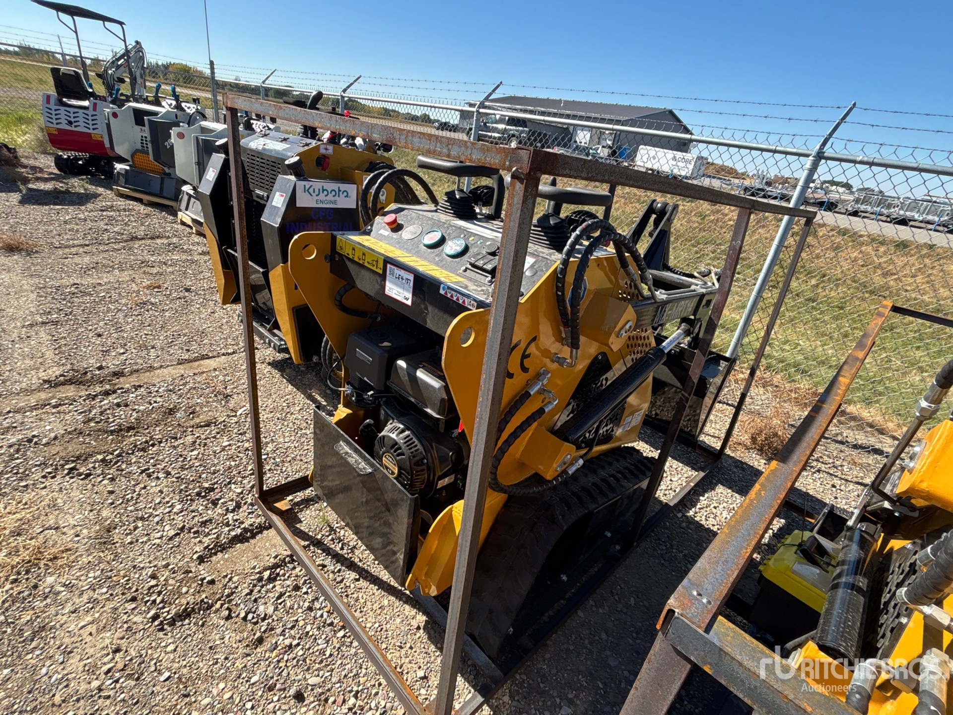MINI CARGADOR SOBRE ORUGAS COMPACTO 2025 COMPAC MXMRT14
