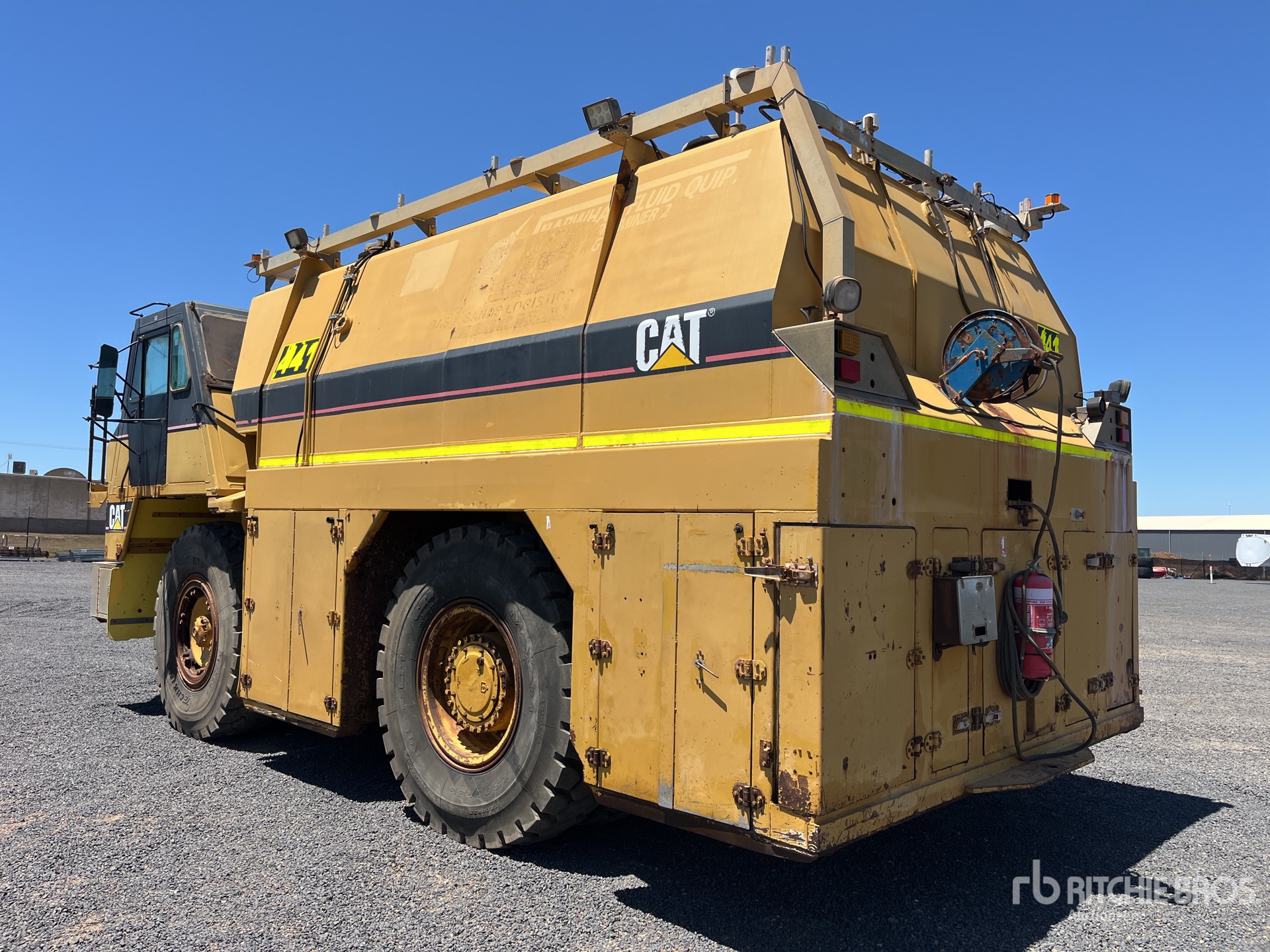 General Appearance with Imagen: esquina trasera izquierda