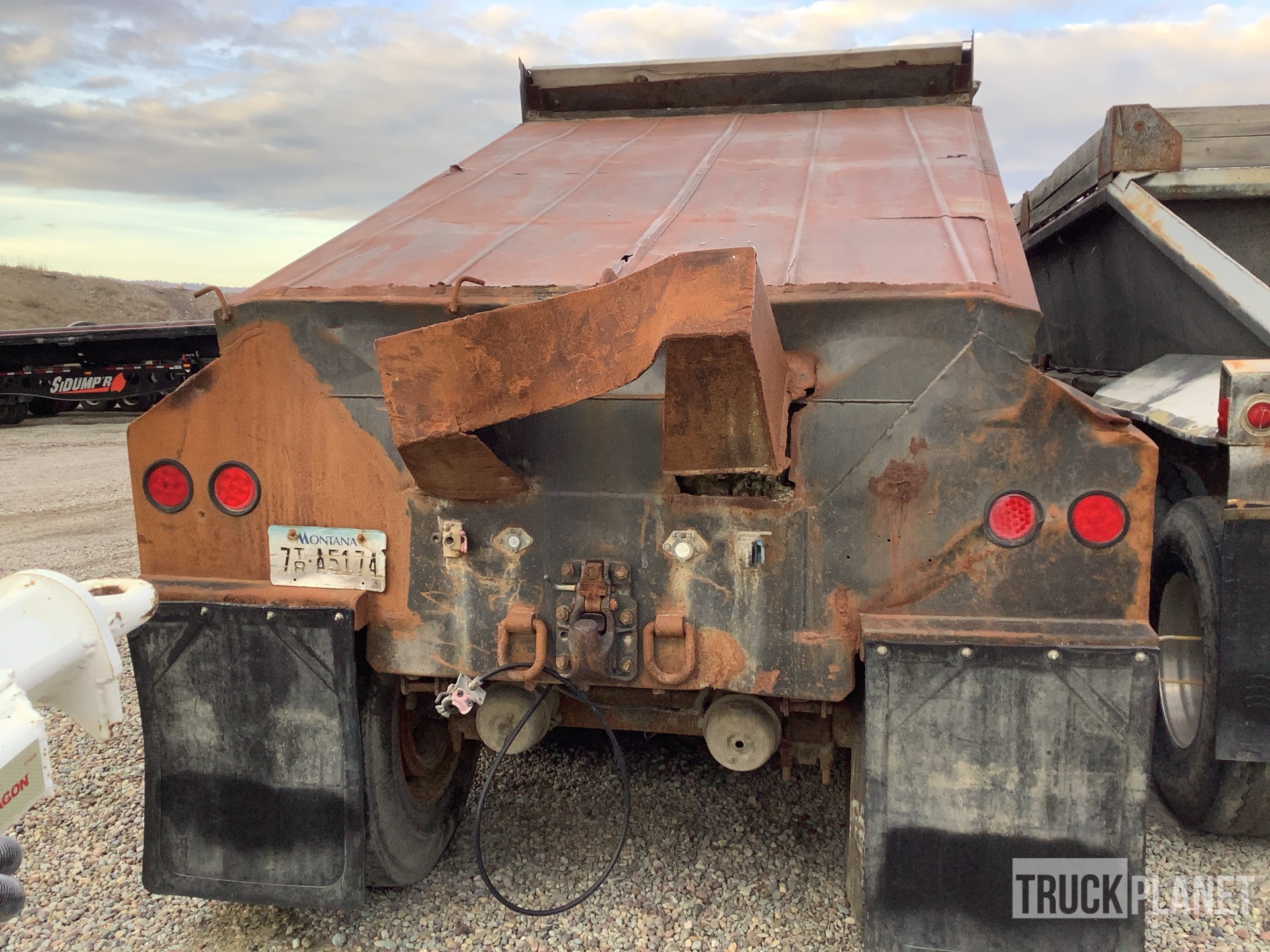 1991 Fruehauf 18 FT TRI/A LEAD