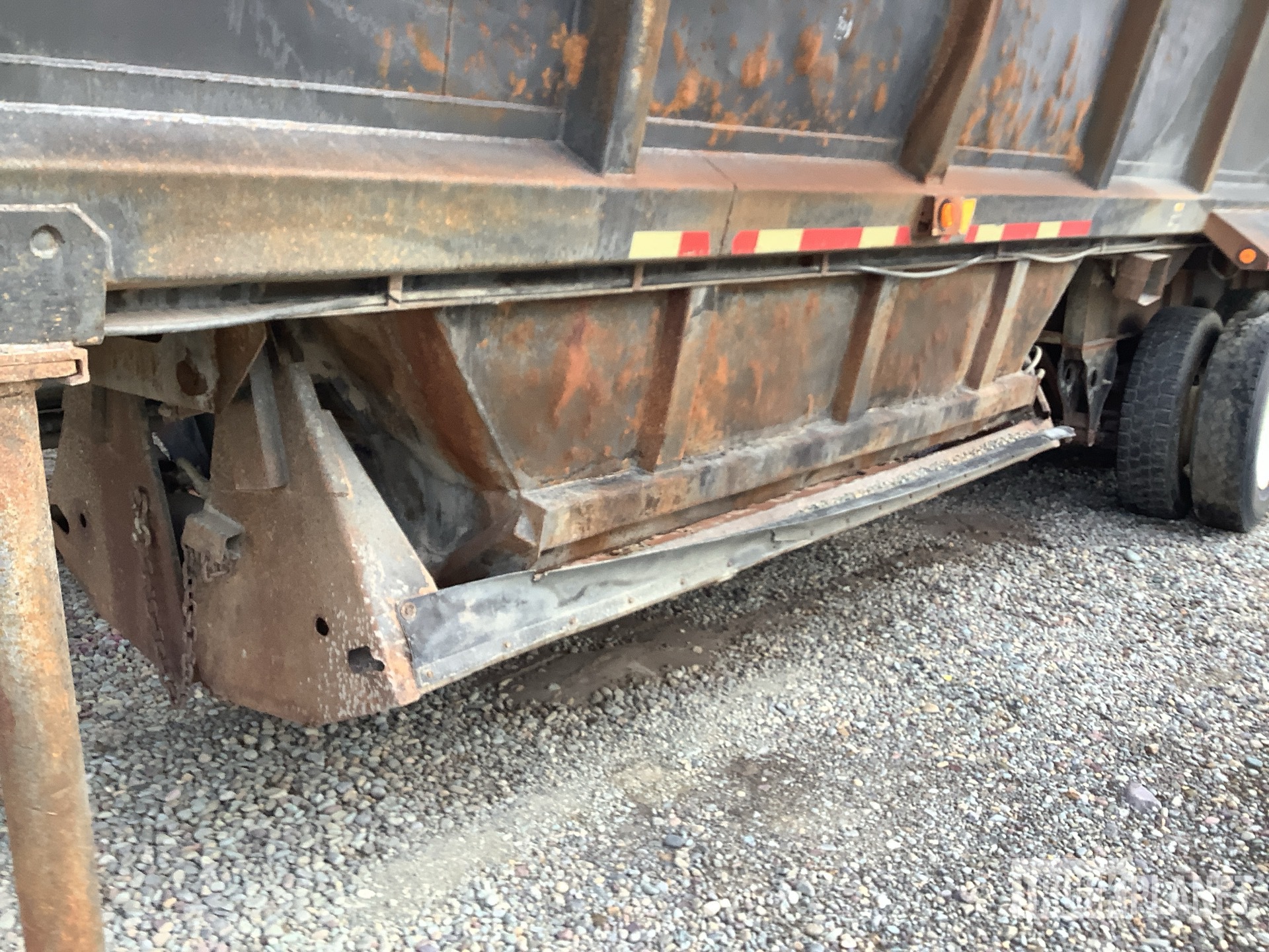 1991 Fruehauf 18 FT TRI/A LEAD