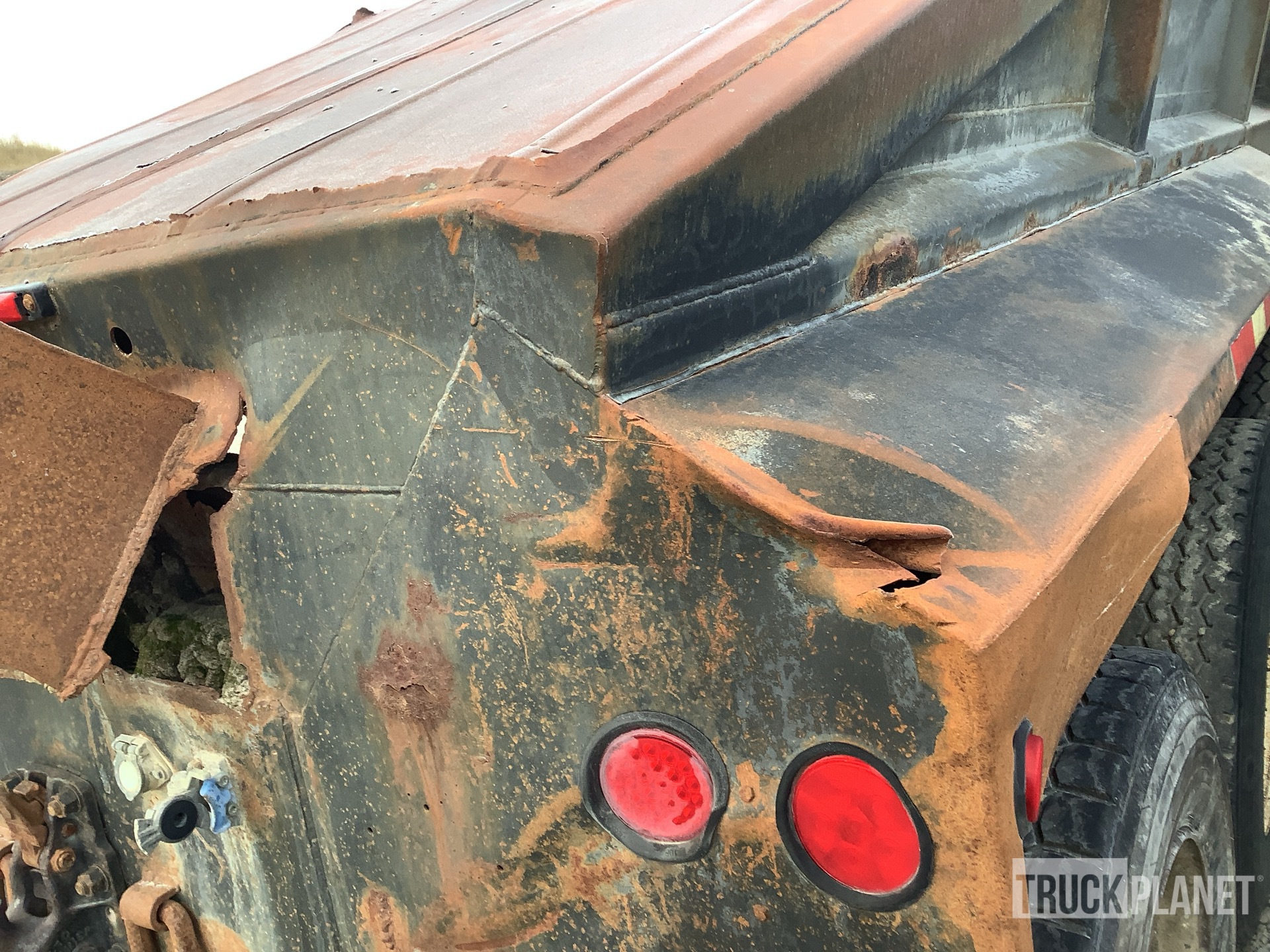 1991 Fruehauf 18 FT TRI/A LEAD