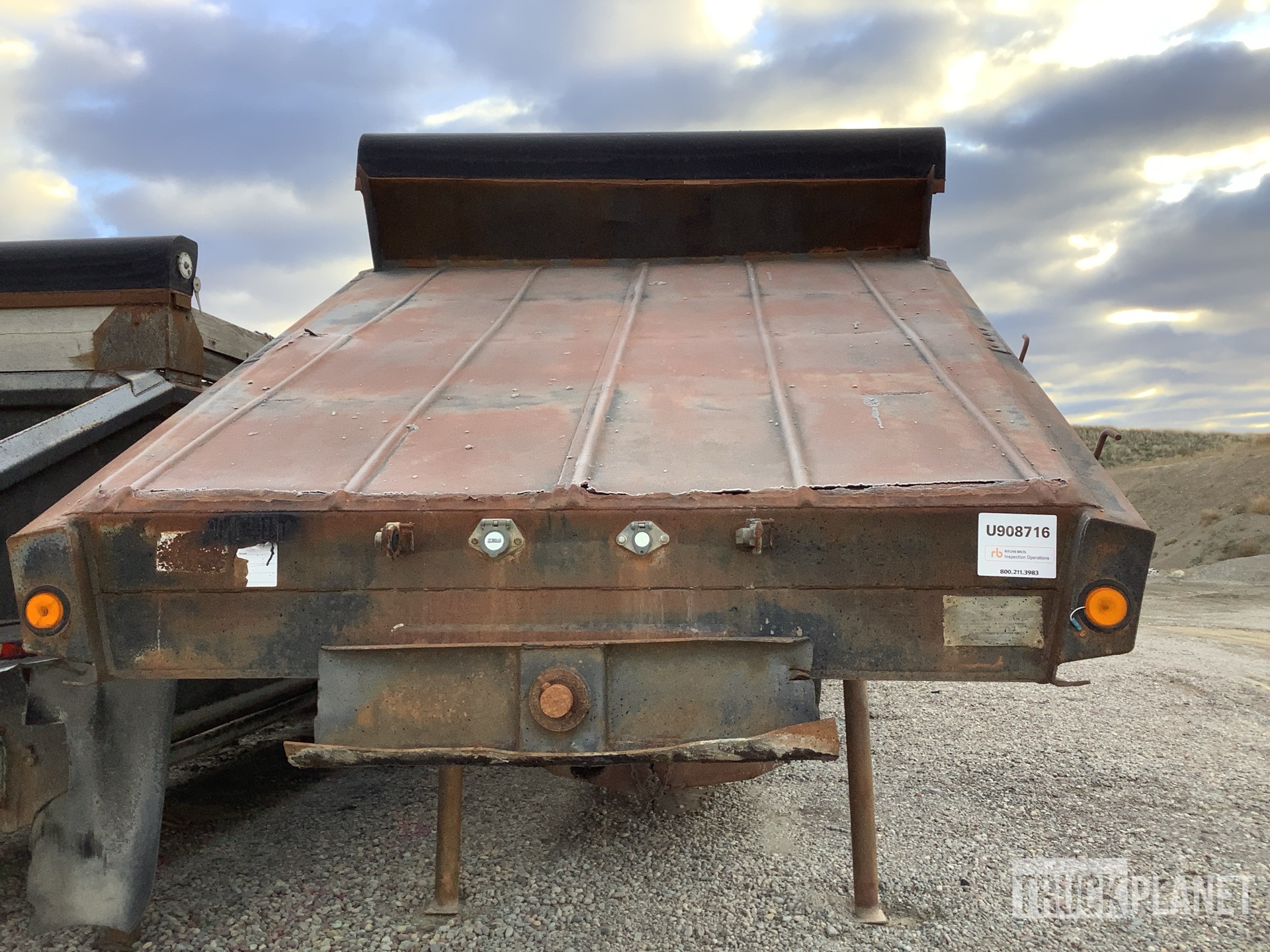 1991 Fruehauf 18 FT TRI/A LEAD