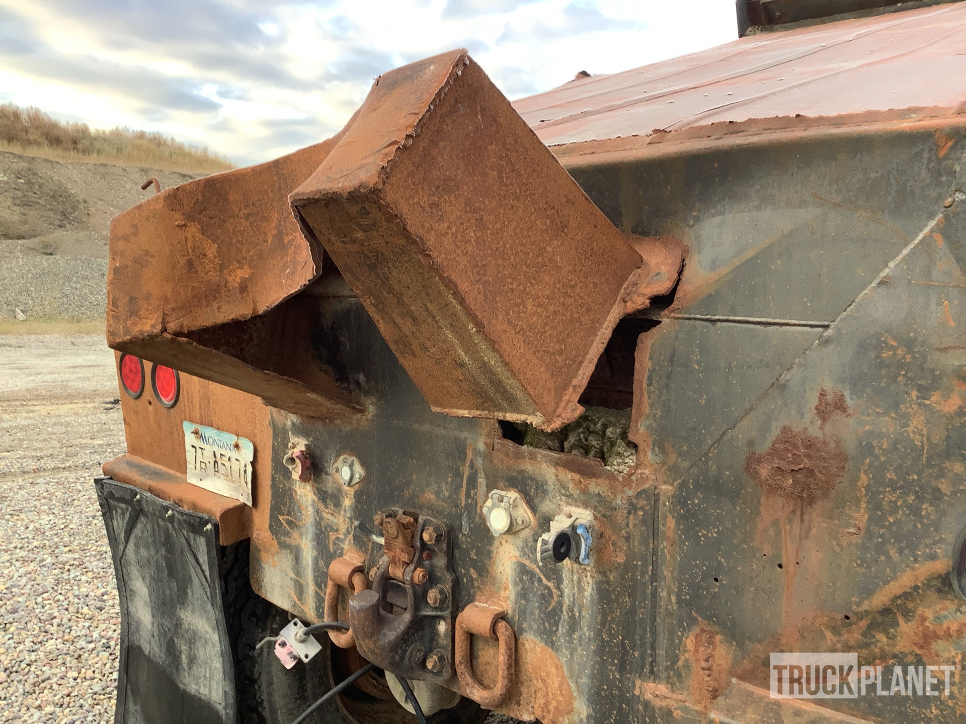 1991 Fruehauf 18 FT TRI/A LEAD