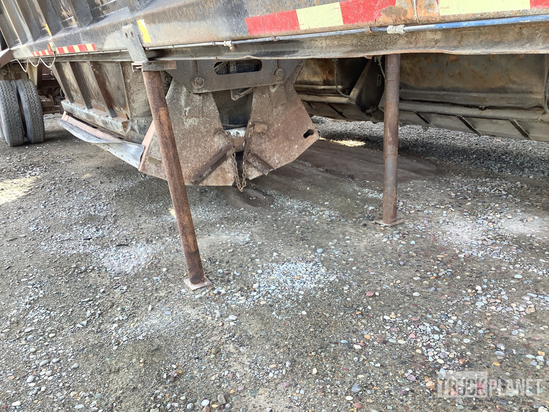 1992 Fruehauf 18 FT 40 FT T/A LEAD