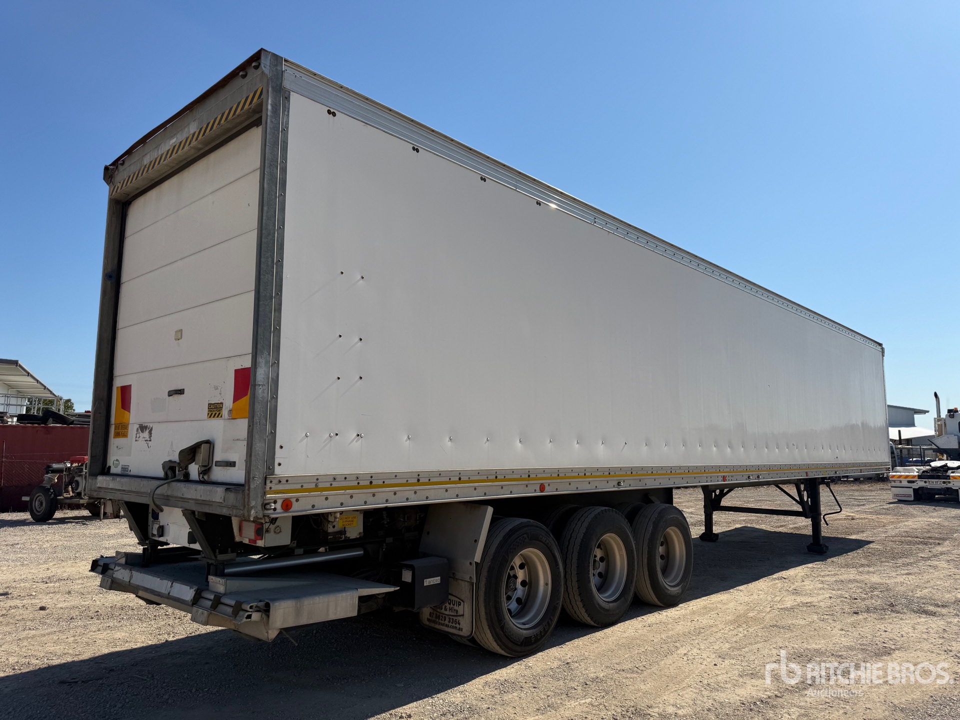 General Appearance with Picture, Left Rear Corner