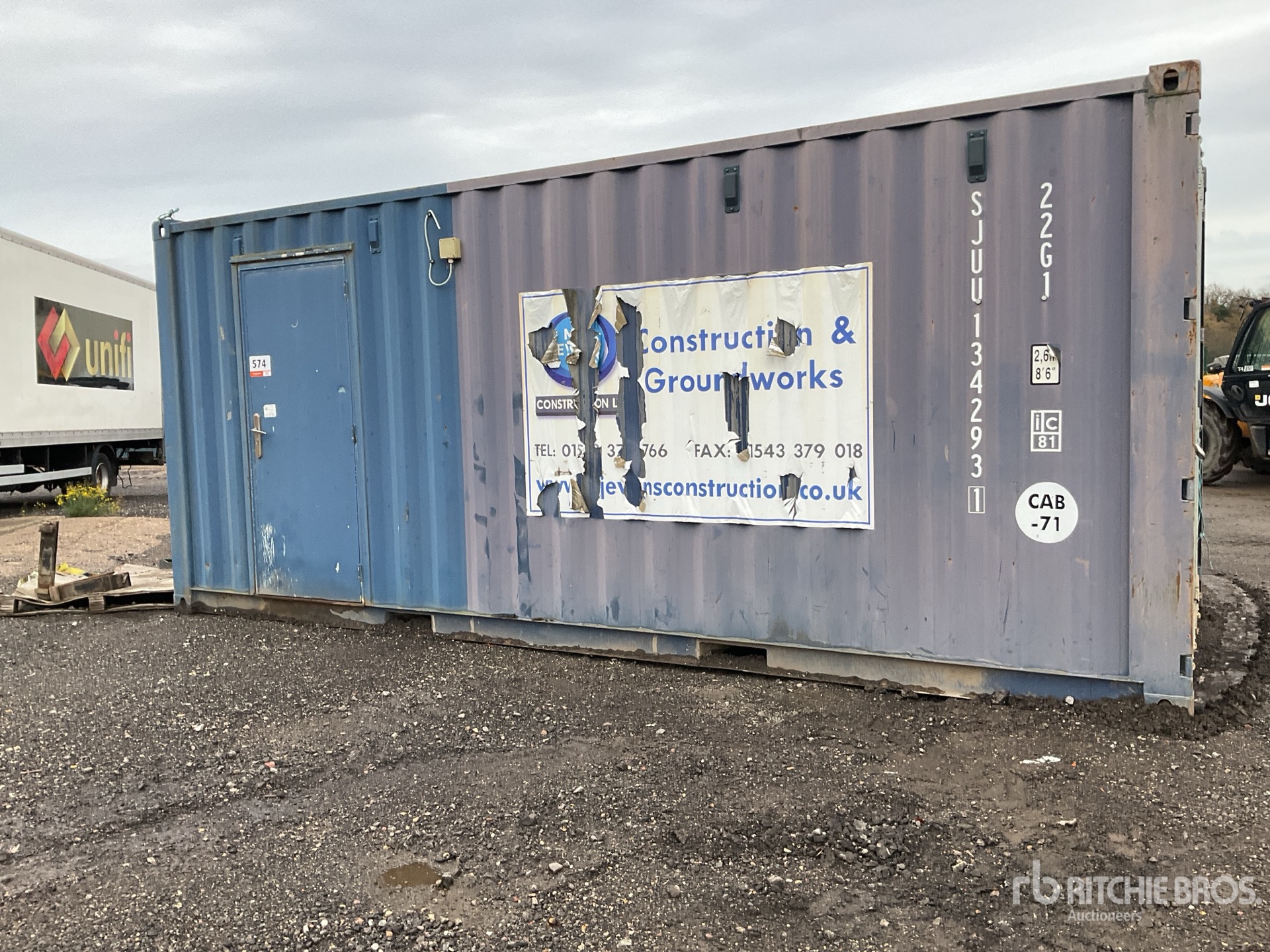 General Appearance with Picture, Right Front Corner