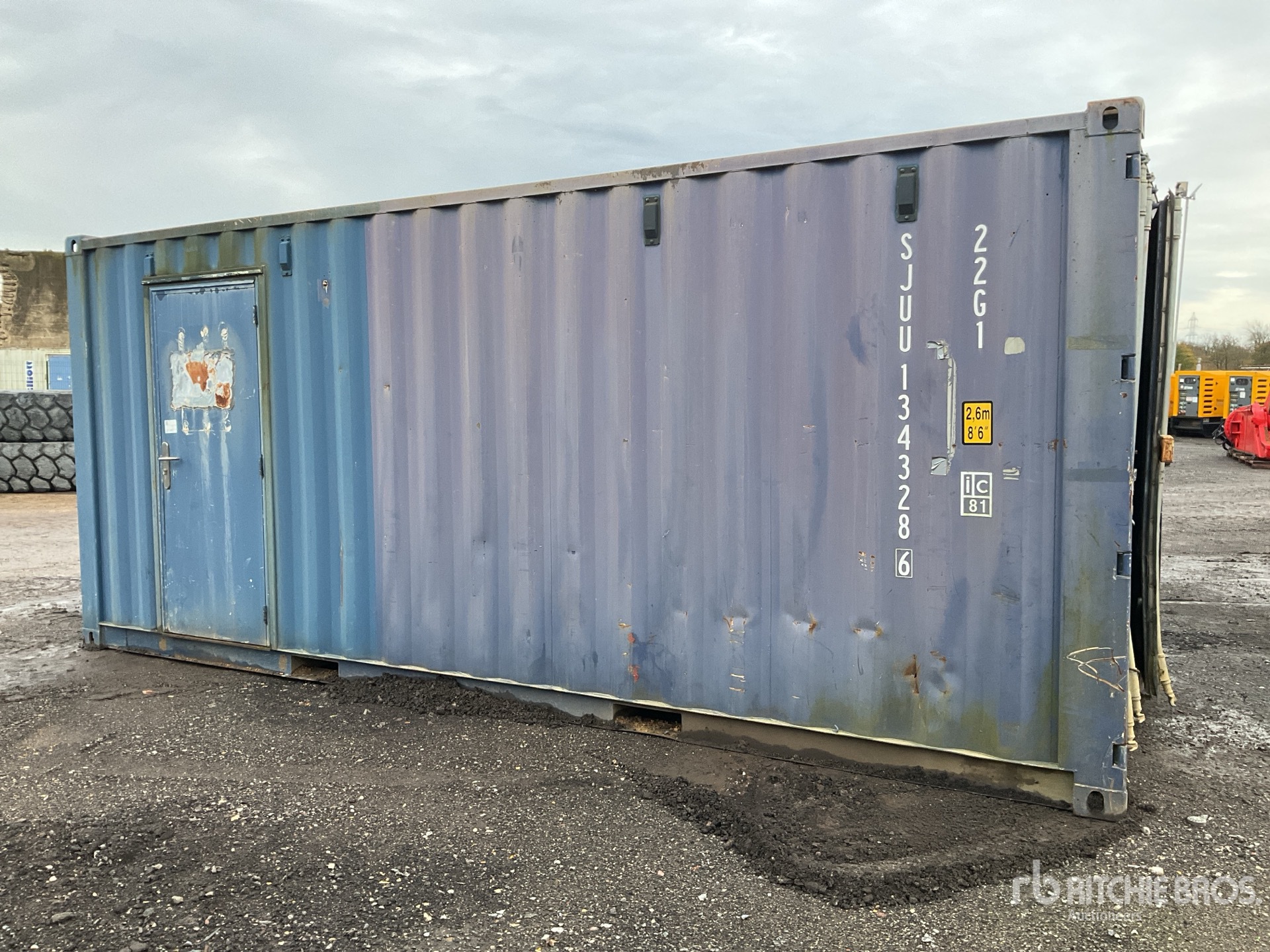 General Appearance with Picture, Right Front Corner