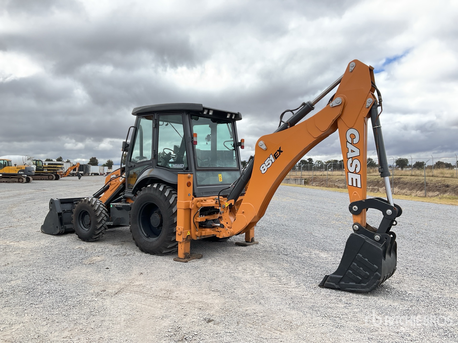 General Appearance with Picture, Left Rear Corner