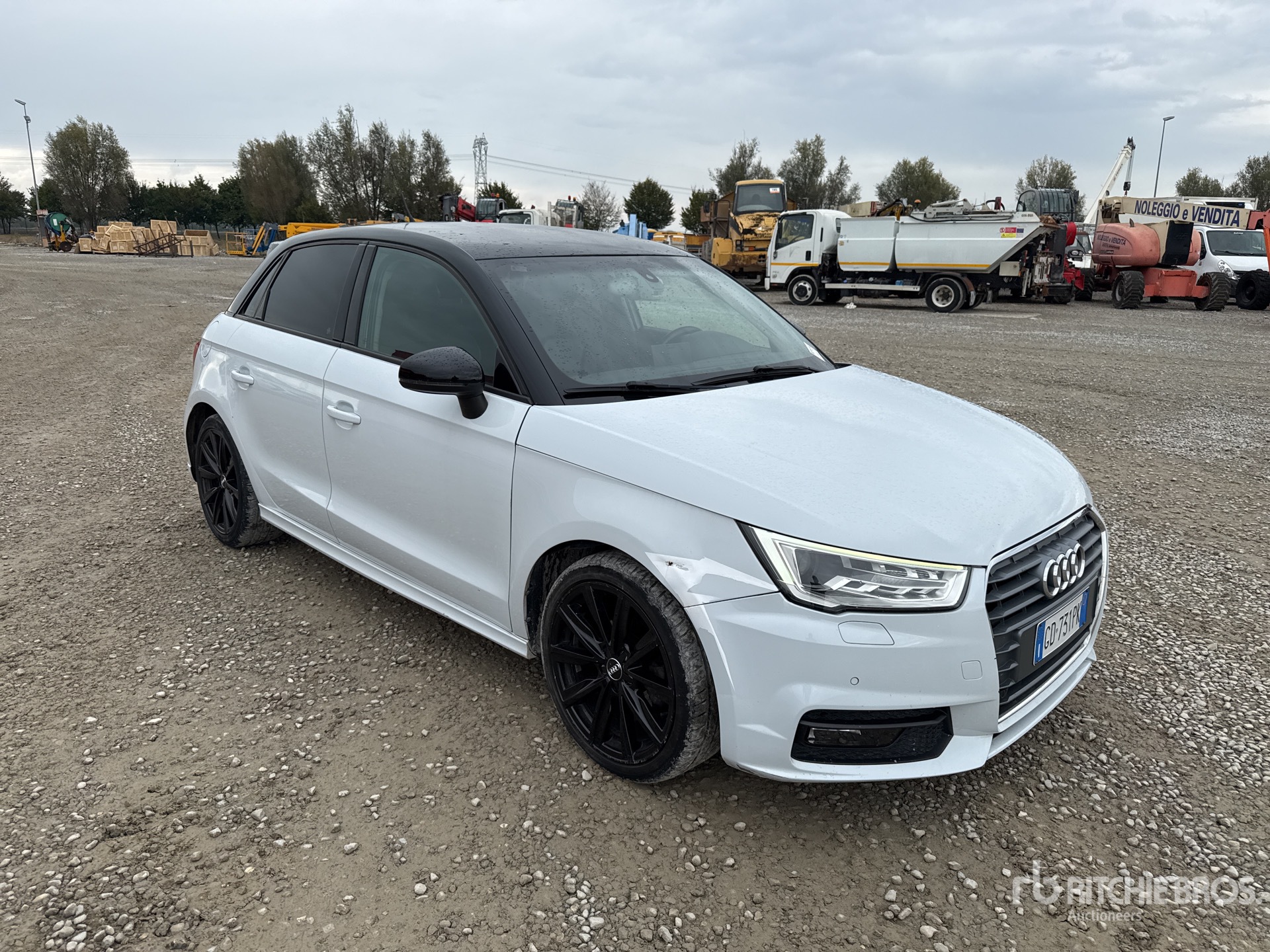General Appearance with Picture, Right Front Corner
