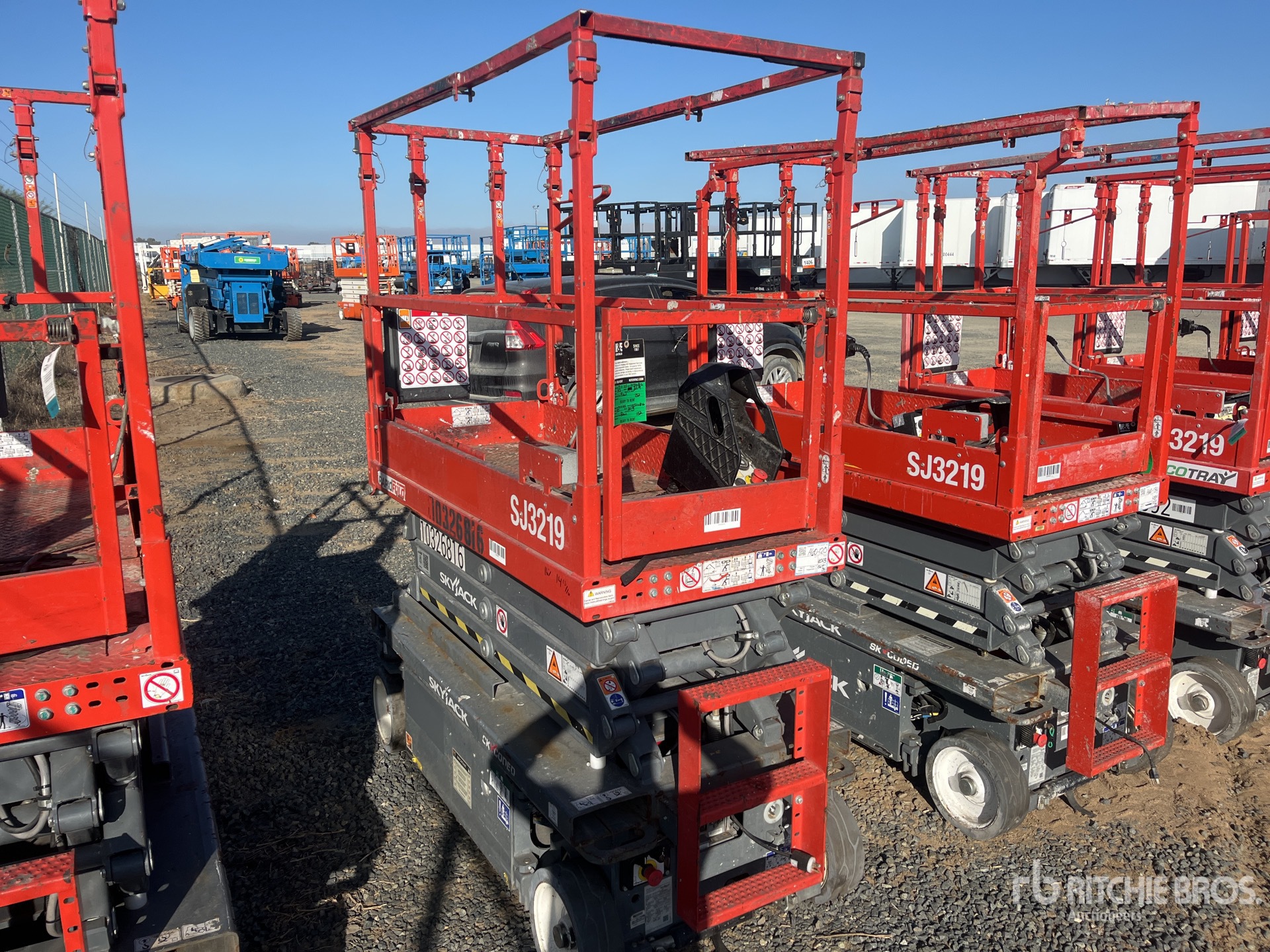 ELEVADOR TIJERA 2021 SKYJACK SJ3219A