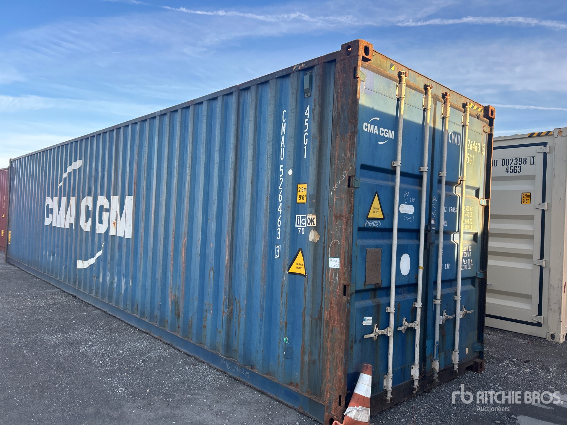 General Appearance with Picture, Right Front Corner