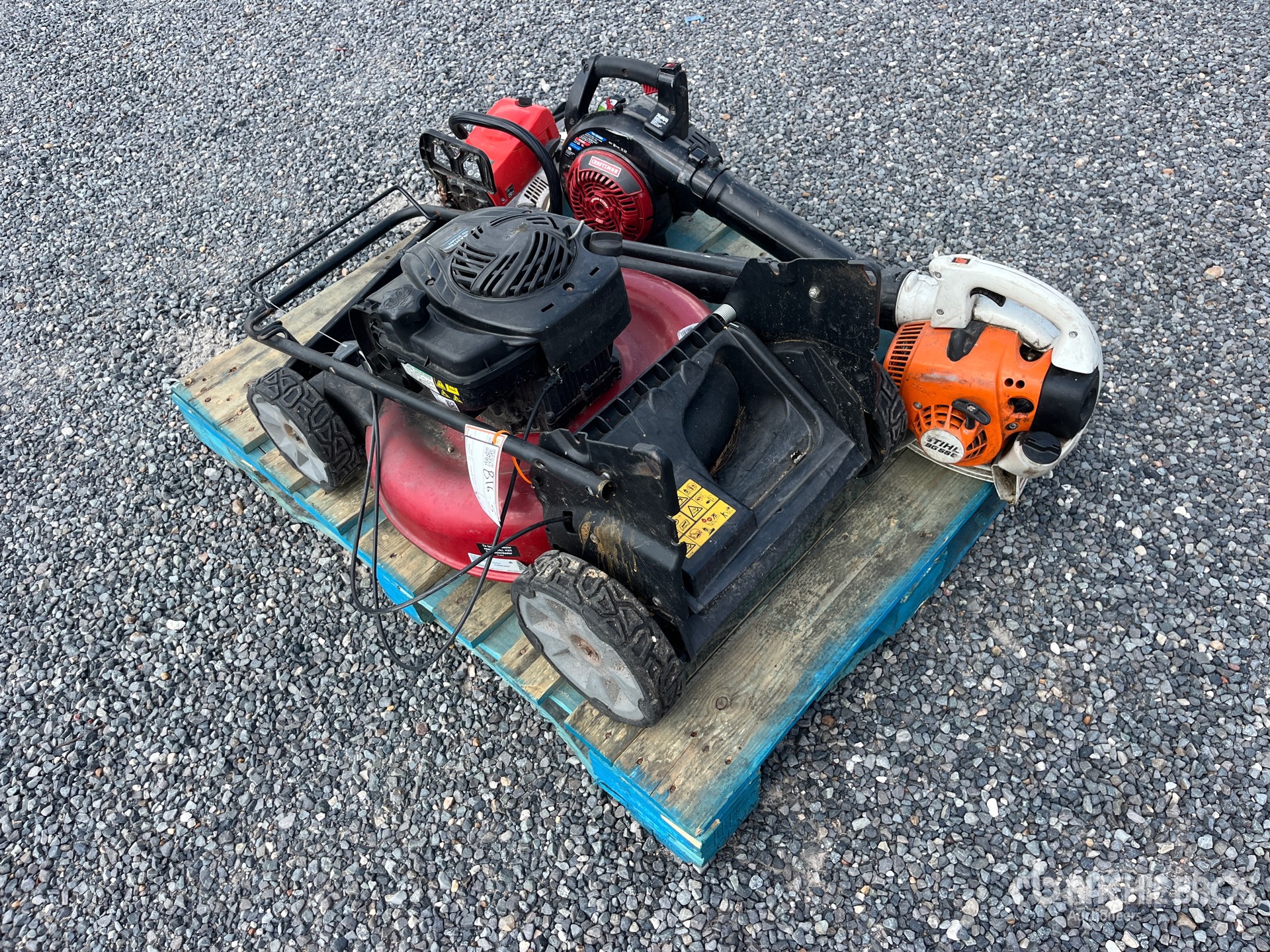 General Appearance with Picture, Left Rear Corner