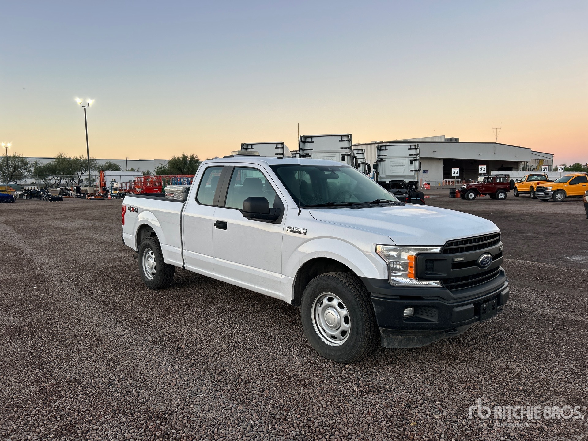 General Appearance with Picture, Right Front Corner