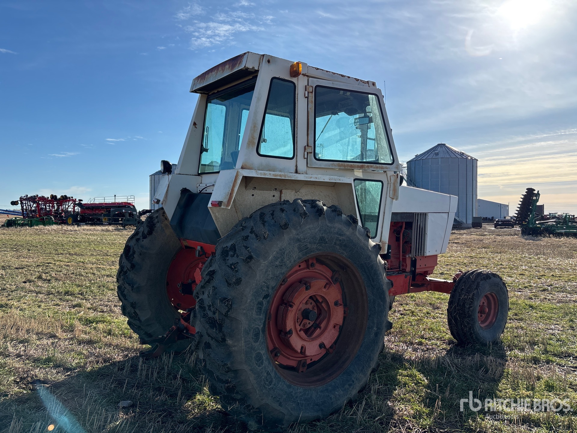 General Appearance with Foto, angolo anteriore sinistro