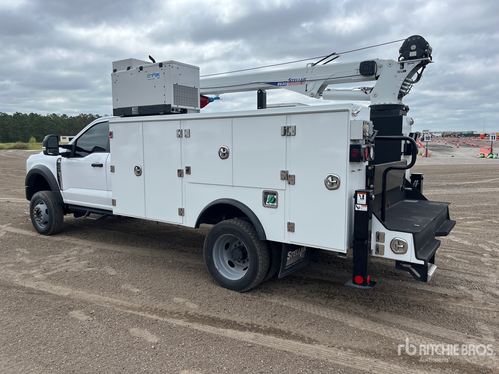 General Appearance with Picture, Left Rear Corner