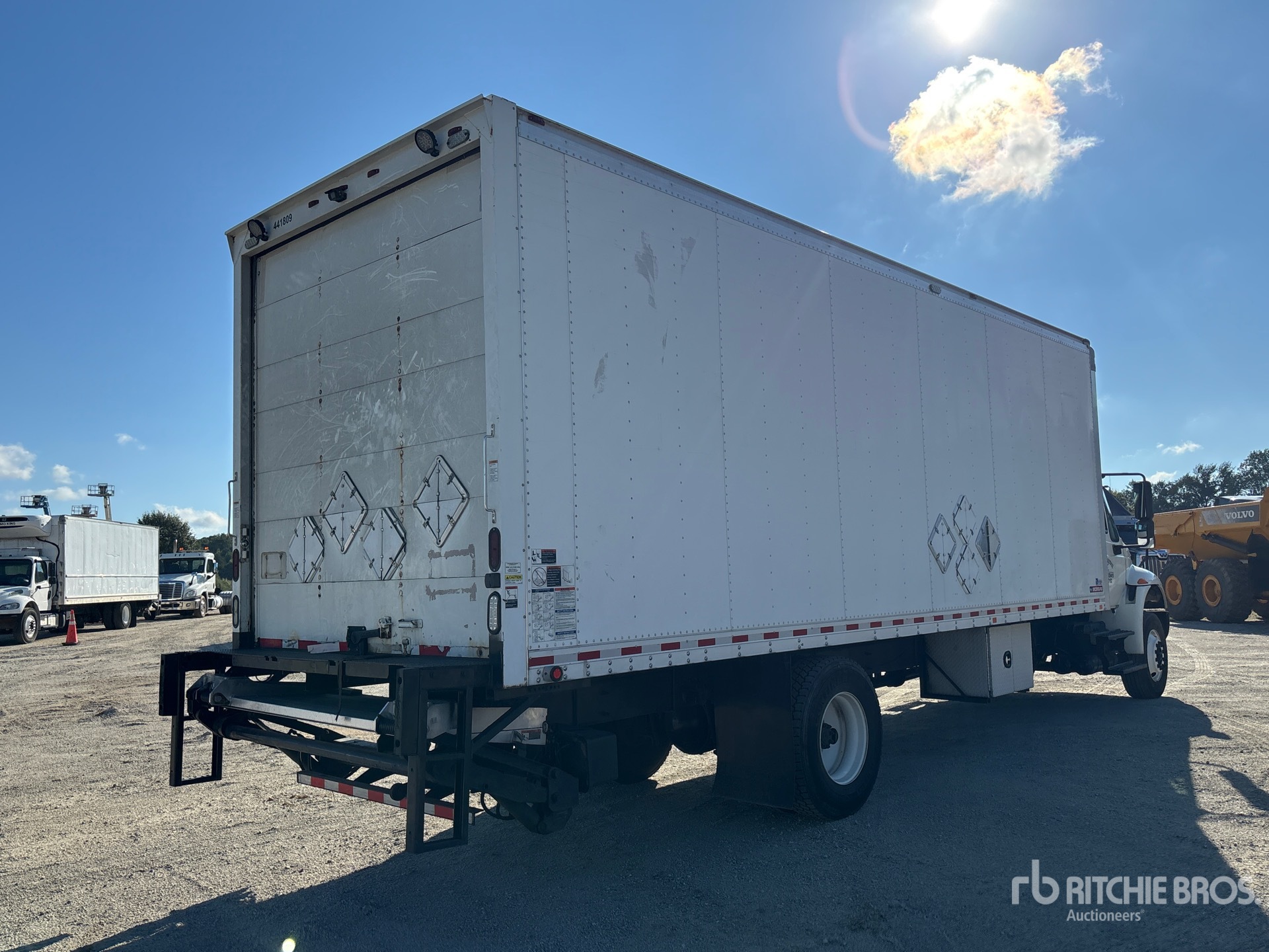 General Appearance with Image, coin arrière droit