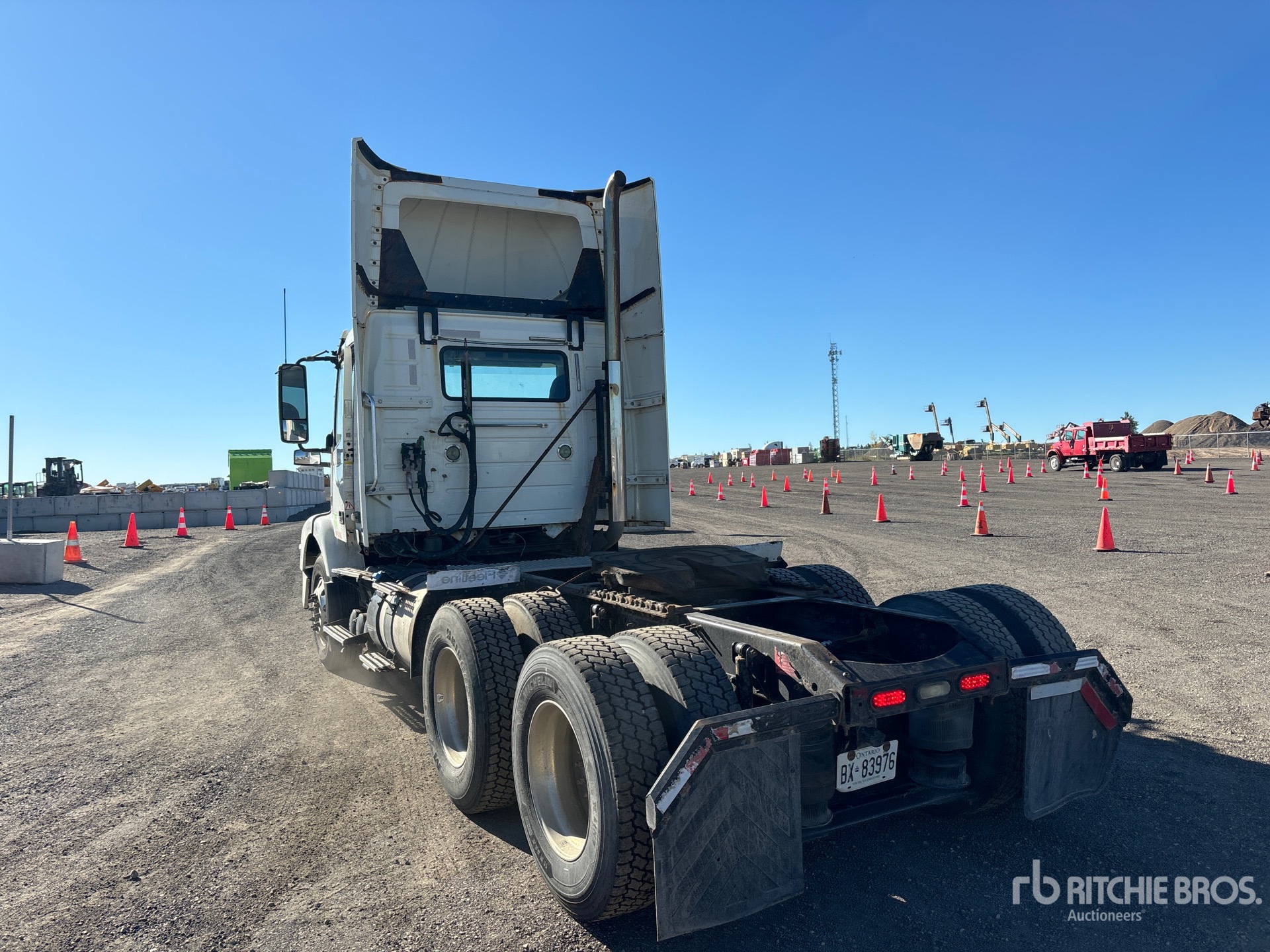 General Appearance with Bild, Ecke hinten links