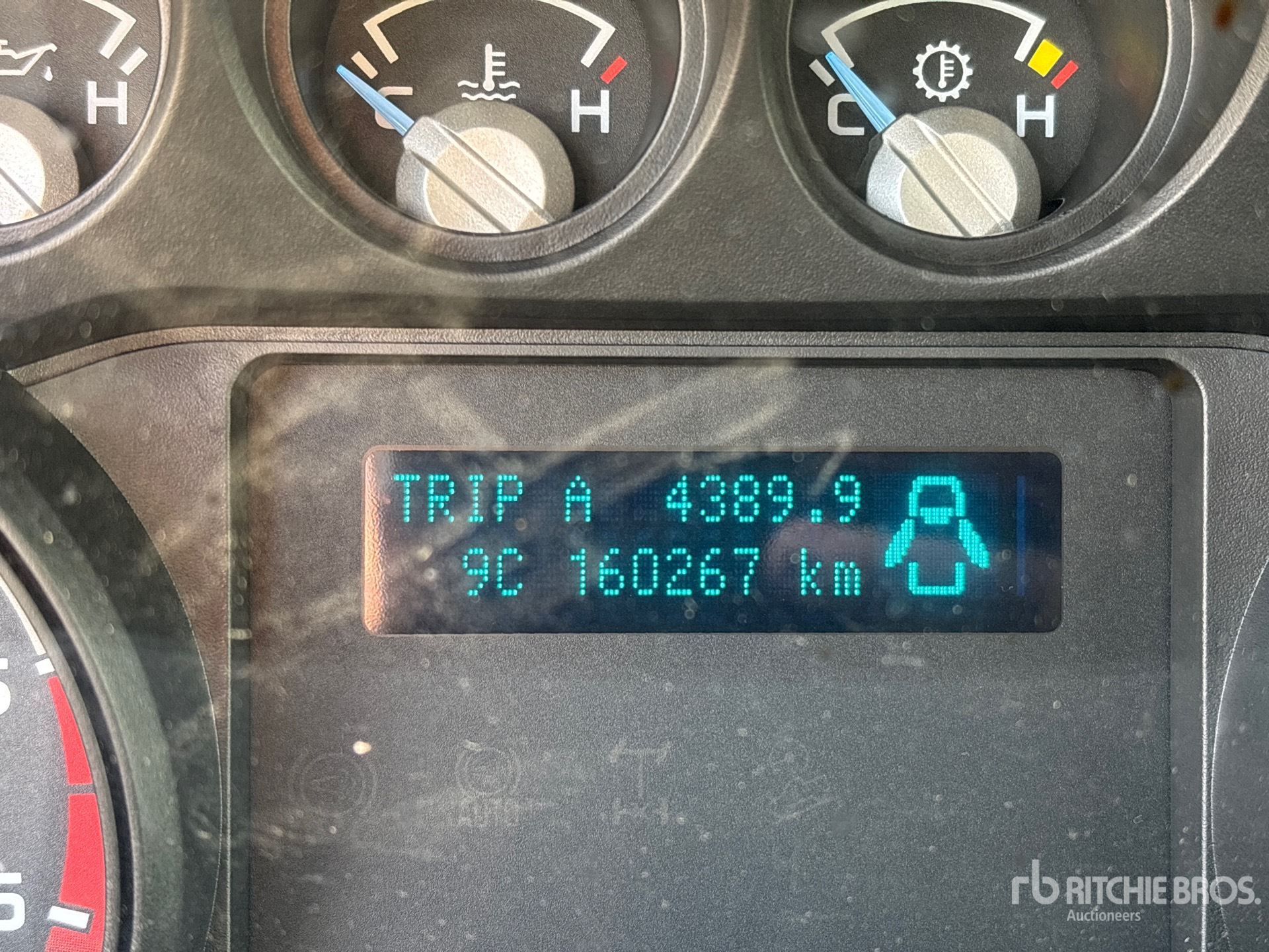 General Appearance with Hour Meter / Odometer