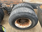 4 Underbody - Truck with 