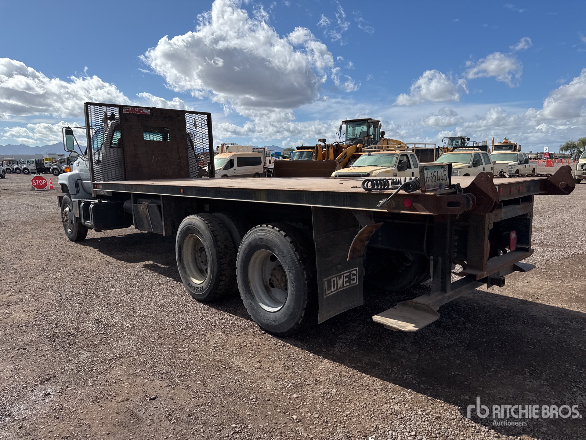 Aspect général with Image, coin arrière gauche