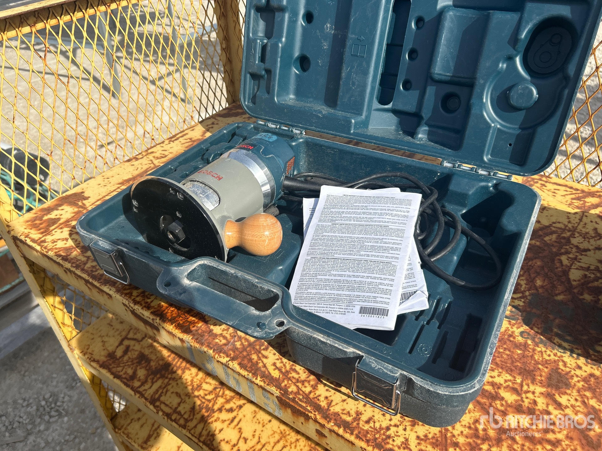 General Appearance with Picture, Left Front Corner