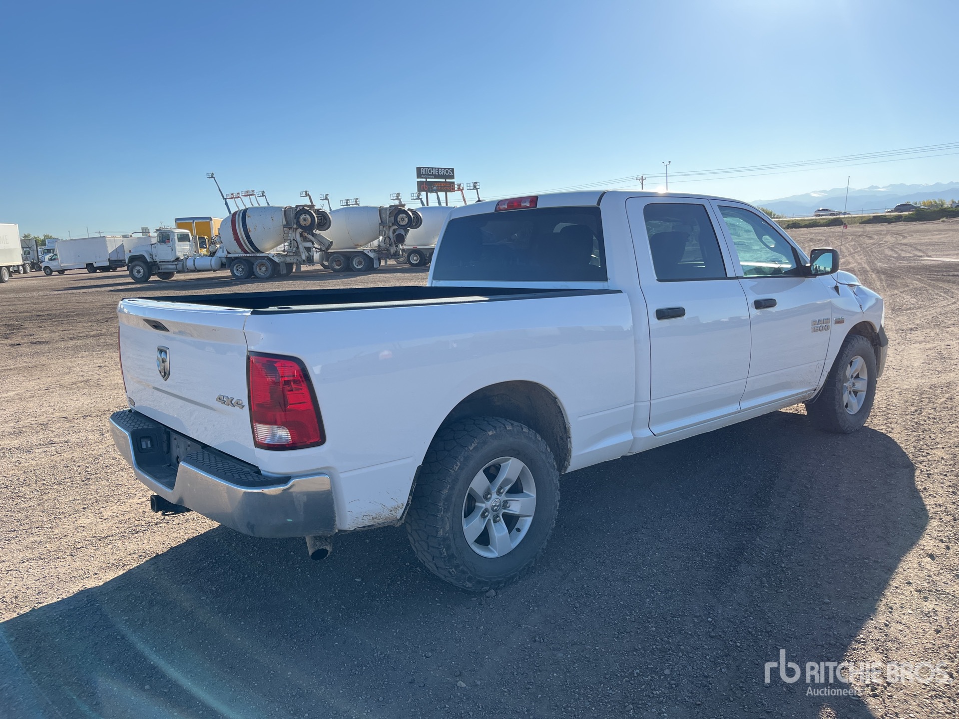 General Appearance with Picture, Right Rear Corner