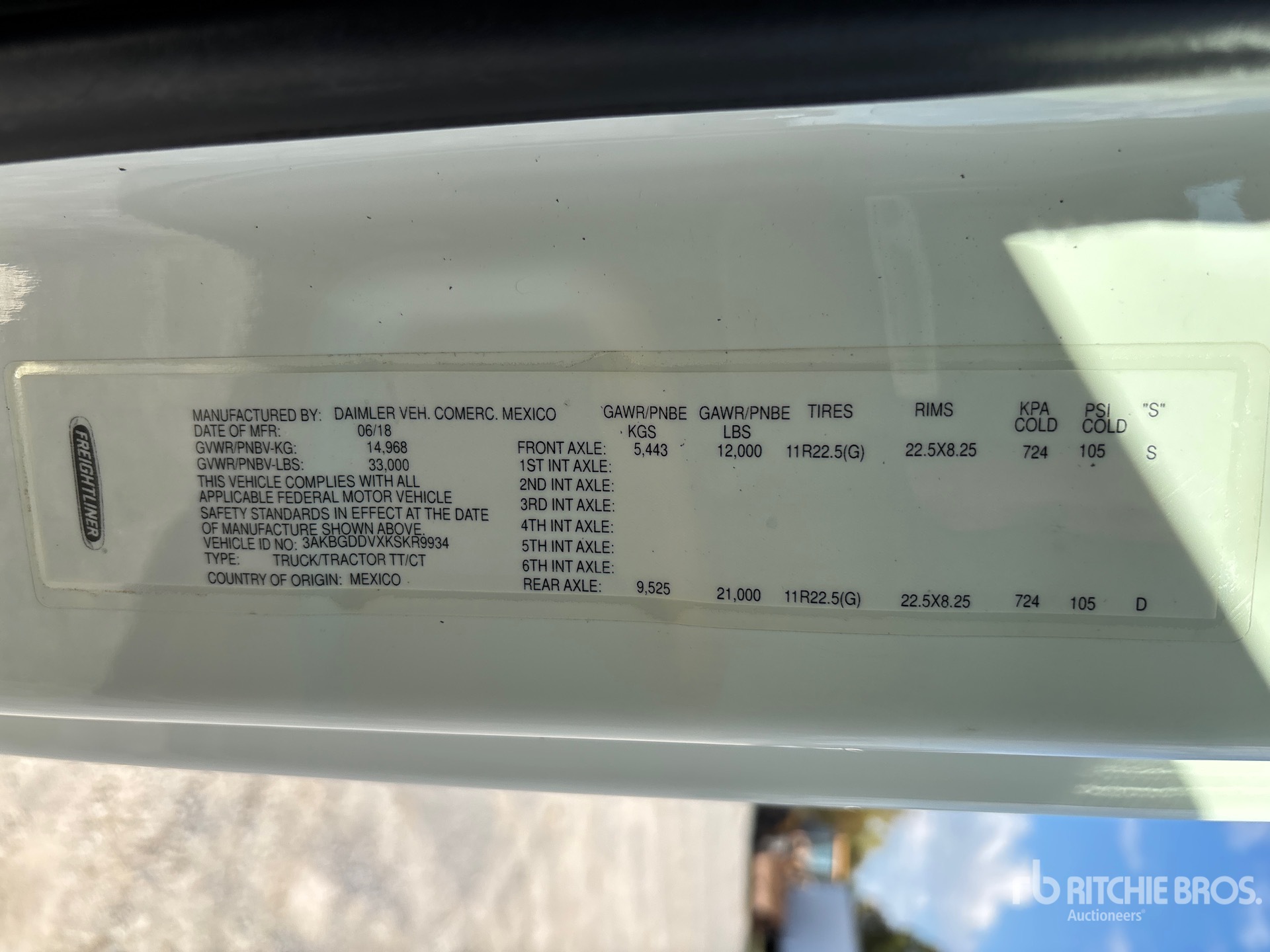 General Appearance with Serial Number / VIN