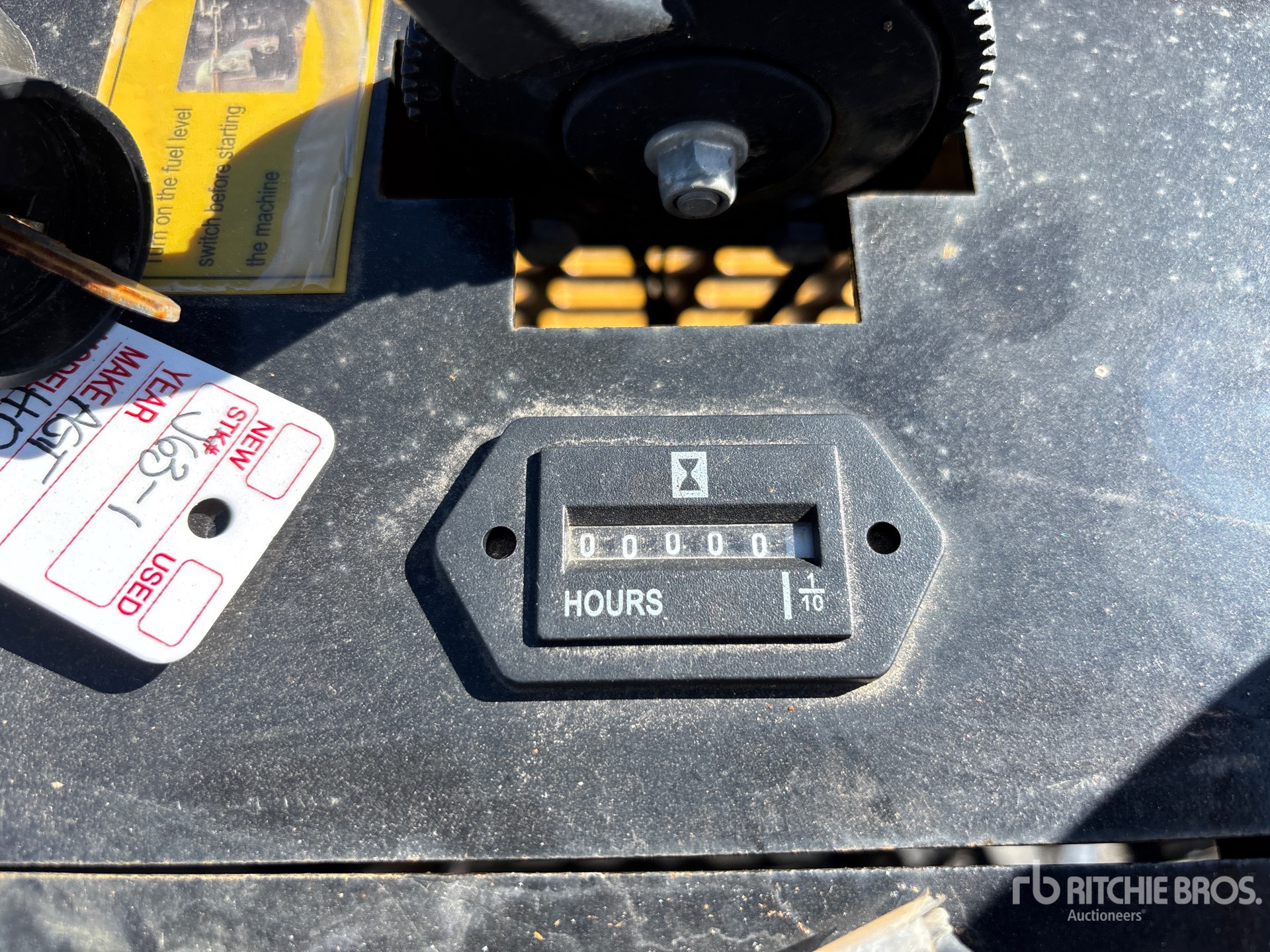 General Appearance with Hour Meter / Odometer