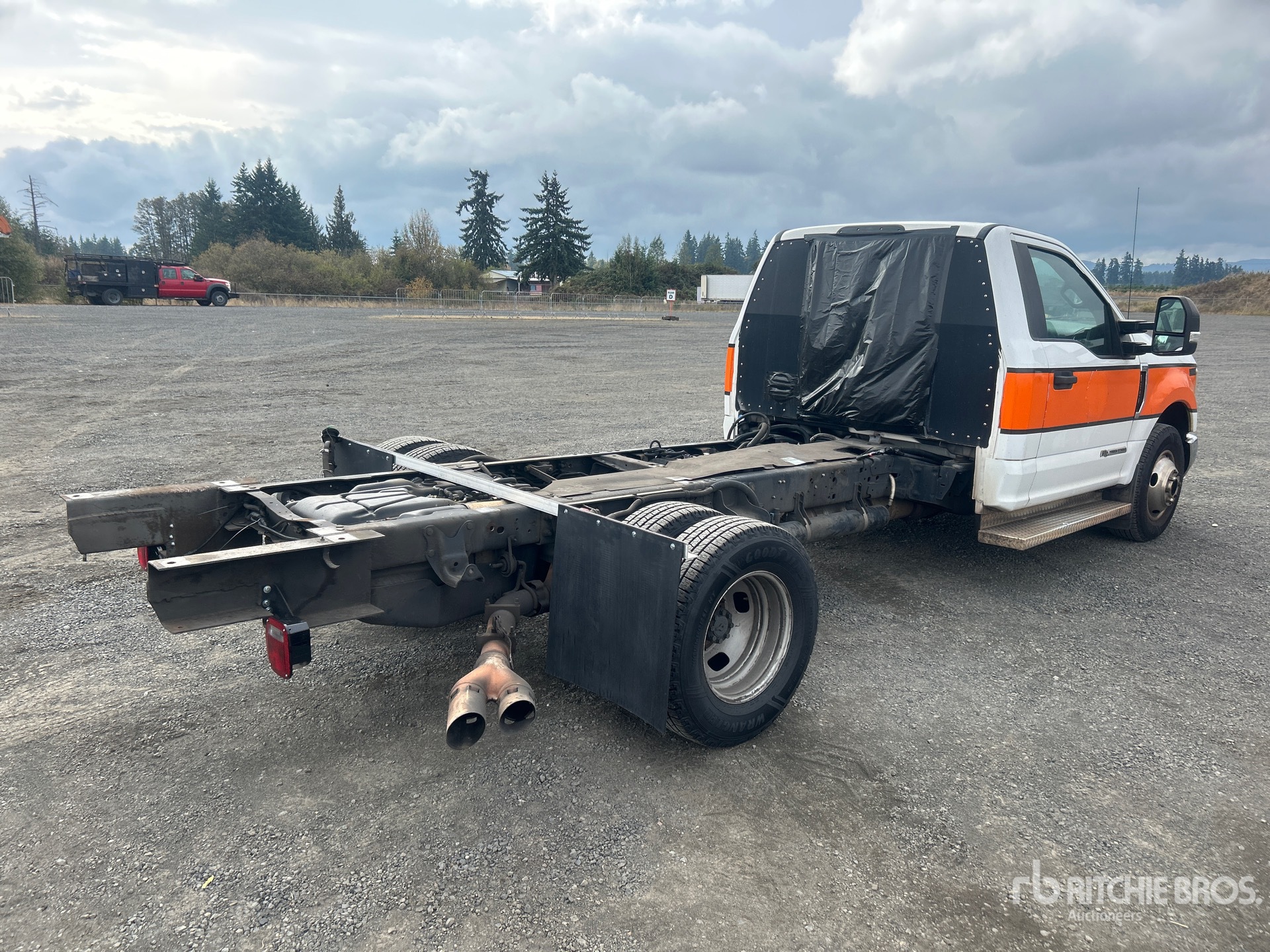 General Appearance with Picture, Right Rear Corner