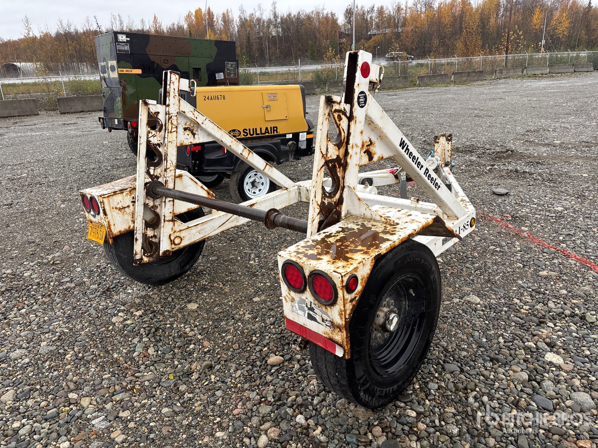 General Appearance with Picture, Right Rear Corner