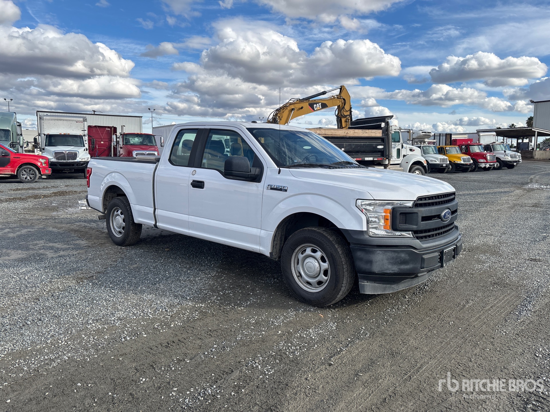 Aspect général with Image, coin avant droit