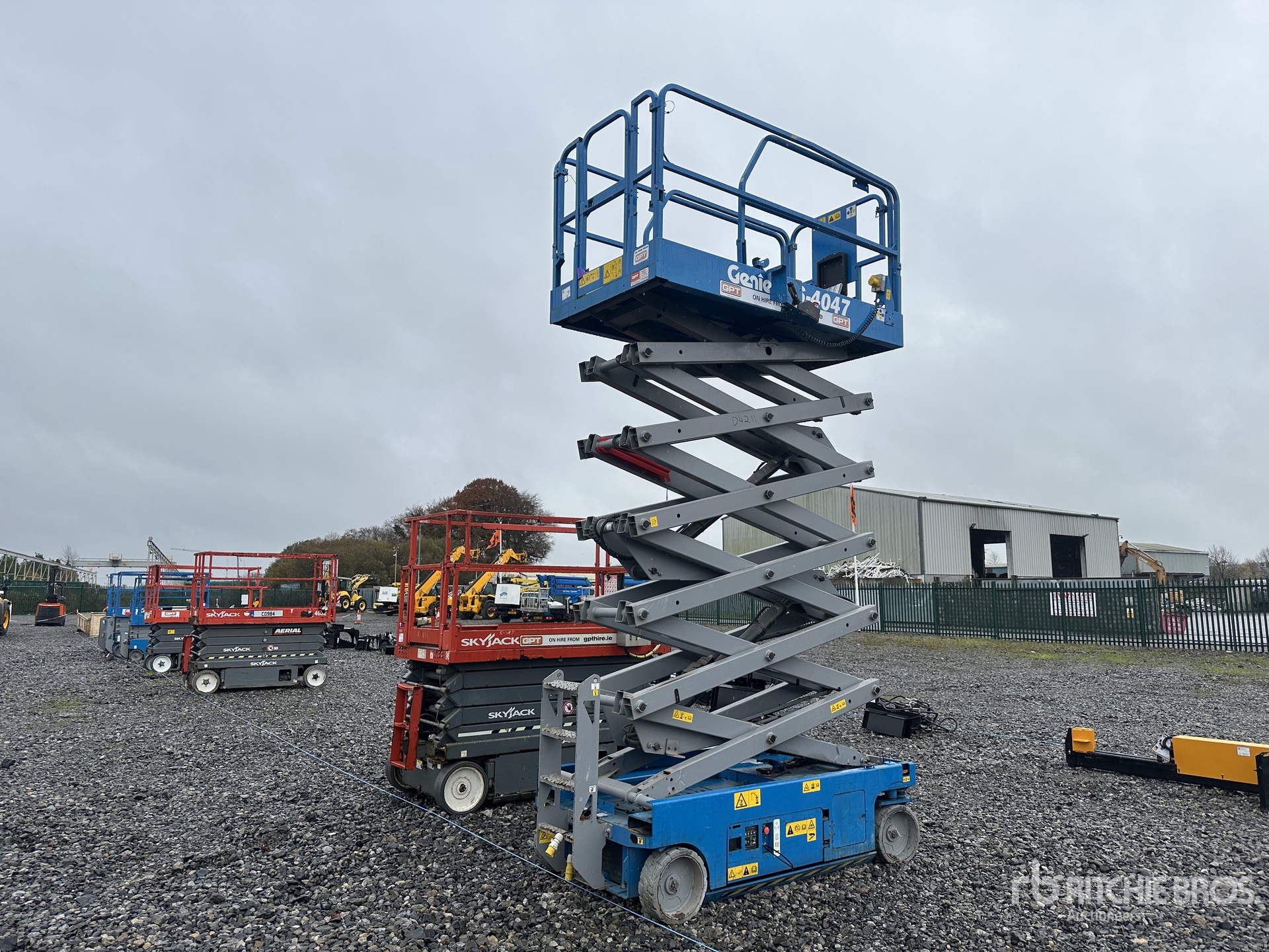 General Appearance with Featured Photo