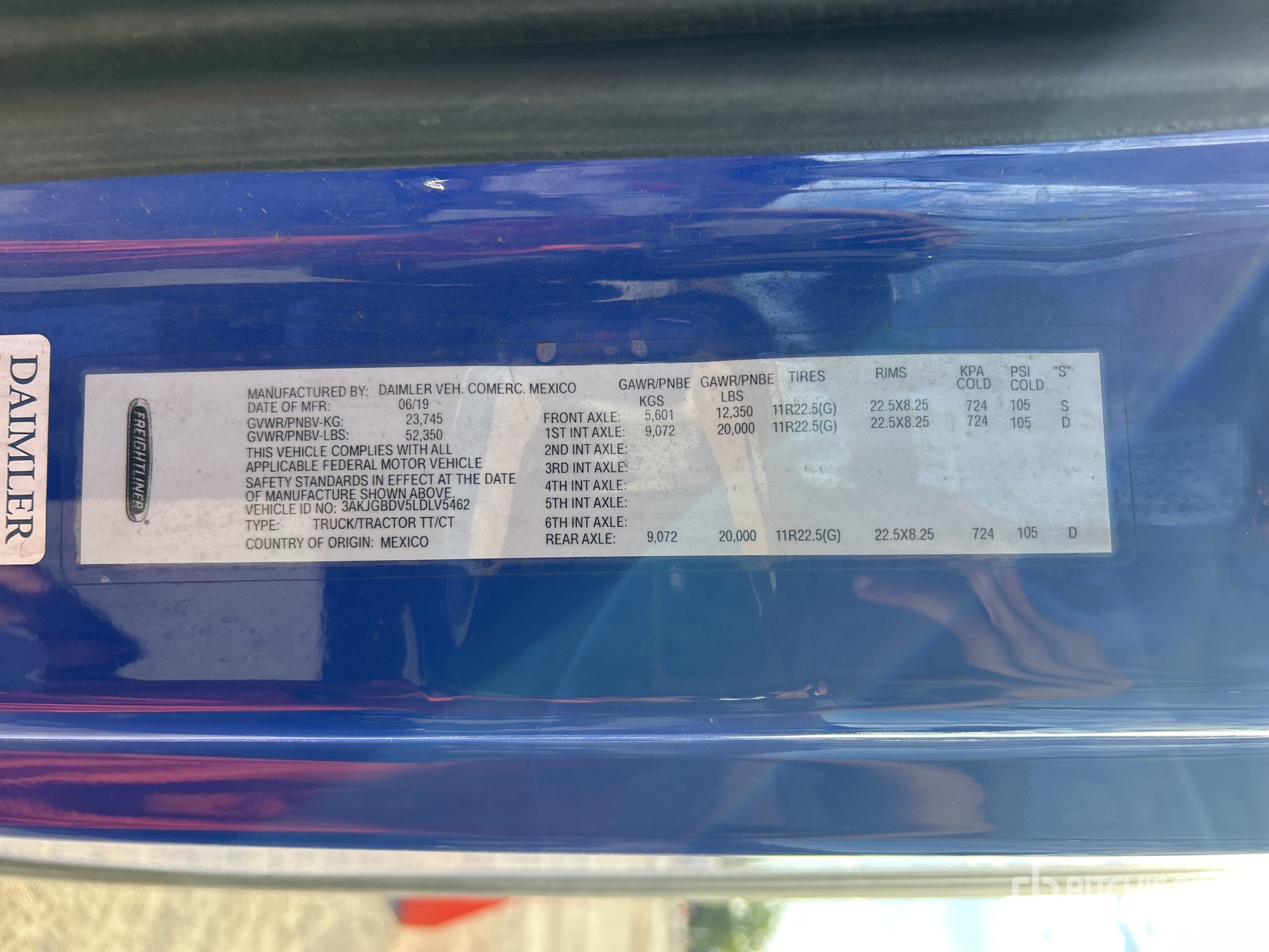 General Appearance with Serial Number / VIN