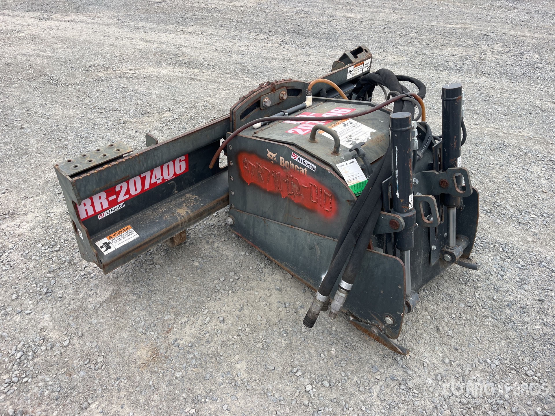 General Appearance with Picture, Right Rear Corner