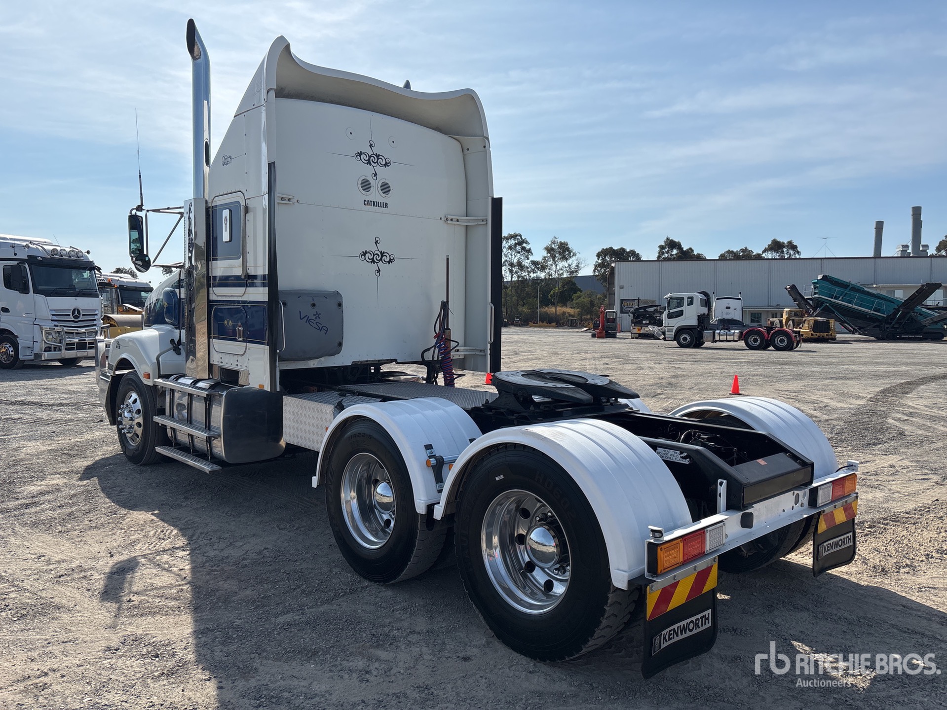General Appearance with Picture, Right Rear Corner