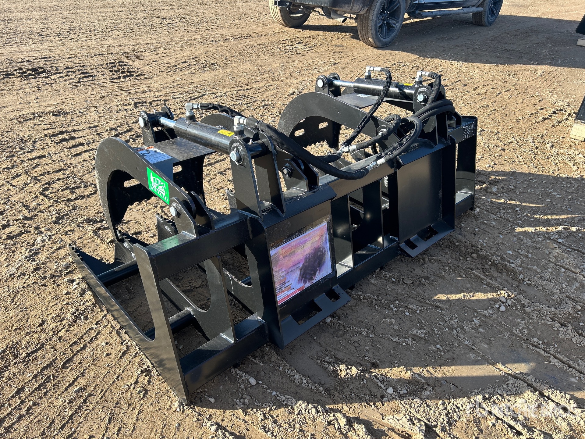 General Appearance with Picture, Left Rear Corner