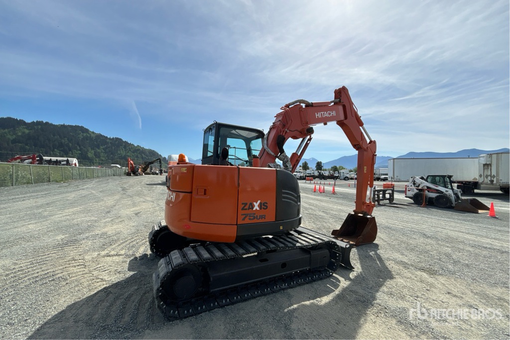 2015 Hitachi ZX75UR-5B Tracked Excavator | Ritchie Bros. Auctioneers