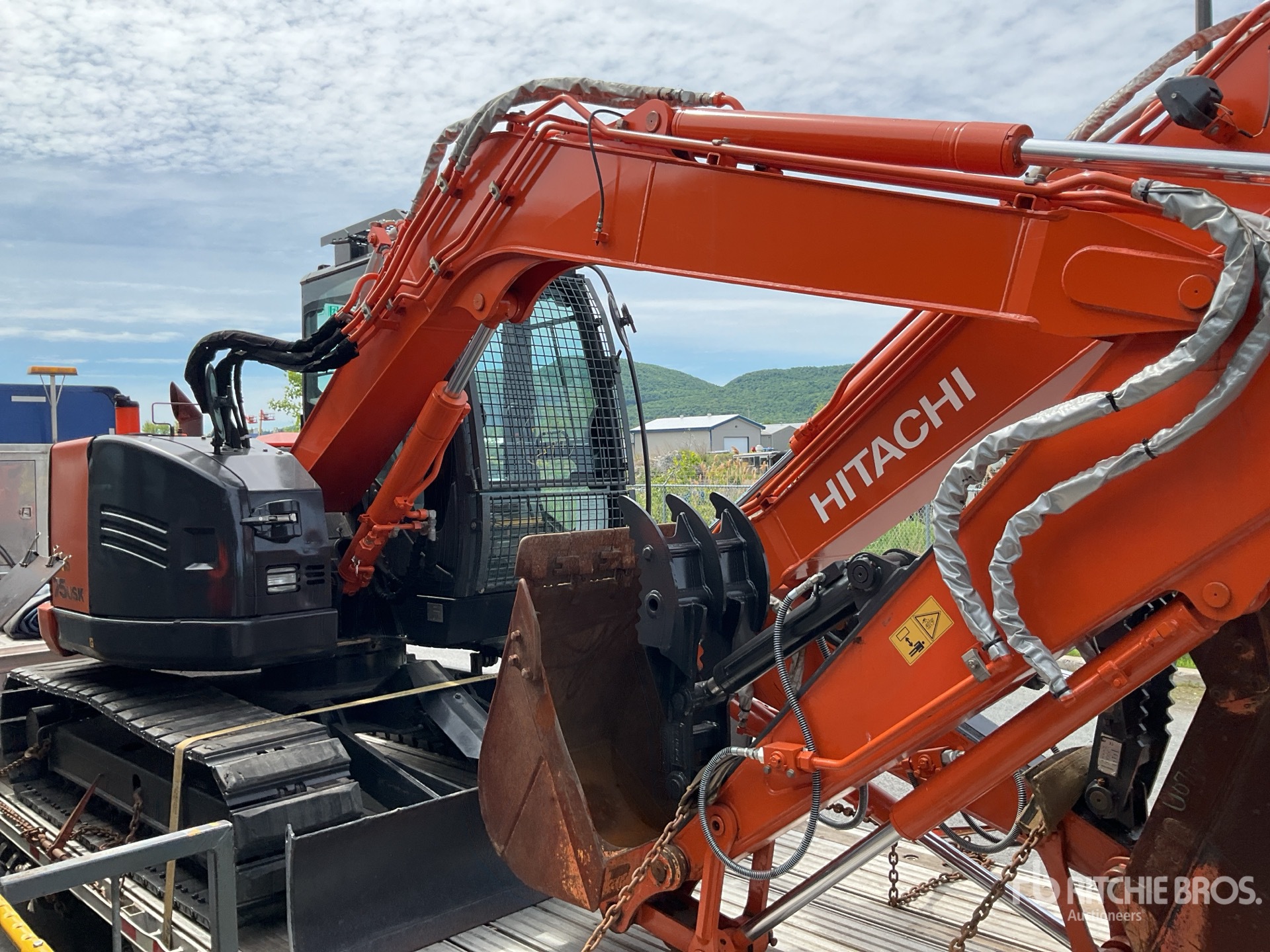 Photo of a 2016 Hitachi ZX75USK-5B
