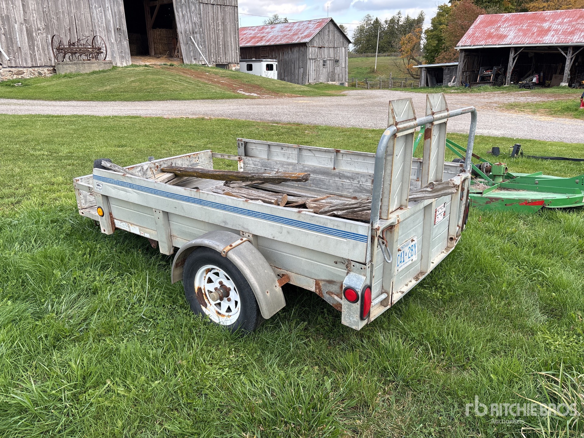 General Appearance with Picture, Left Rear Corner