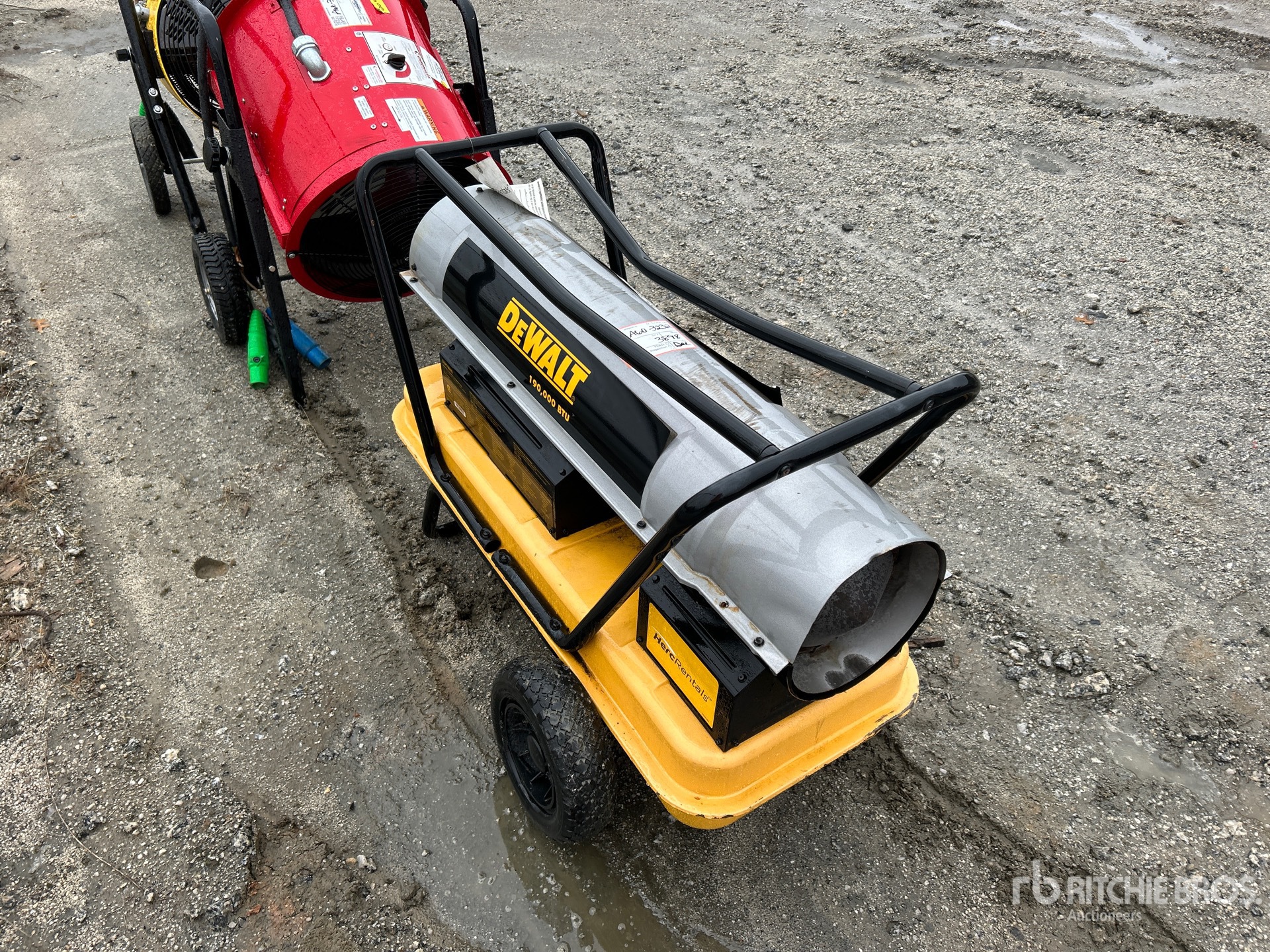 General Appearance with Foto, angolo posteriore sinistro