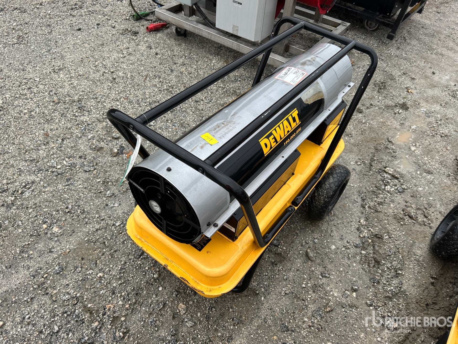 General Appearance with Foto, angolo anteriore sinistro