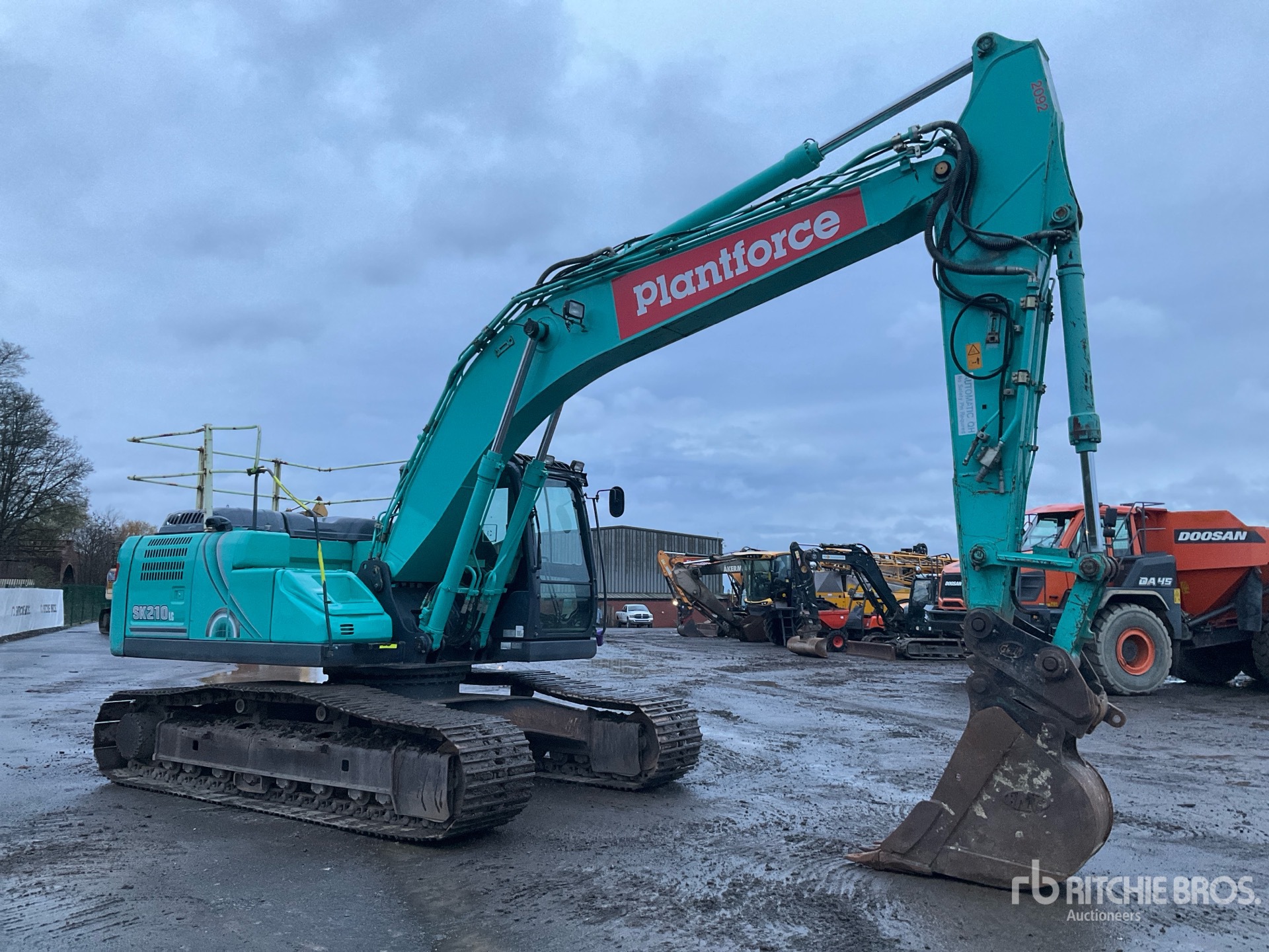 General Appearance with Picture, Right Front Corner