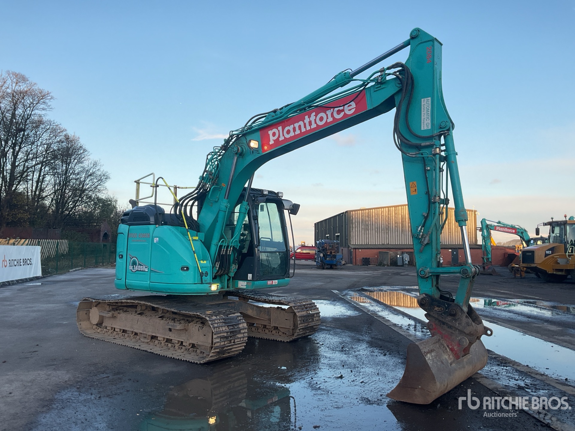 General Appearance with Picture, Right Front Corner