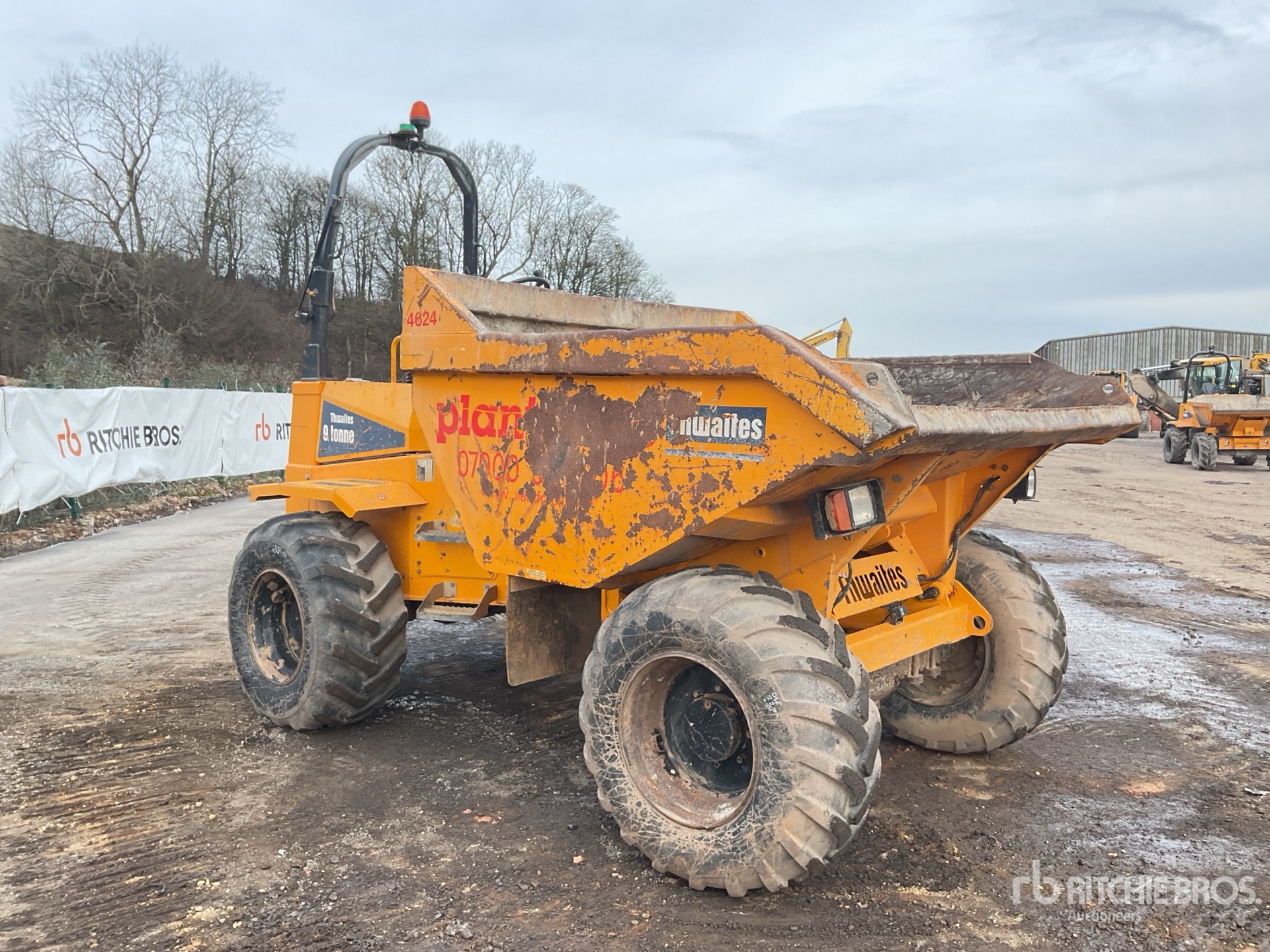 General Appearance with Picture, Right Front Corner