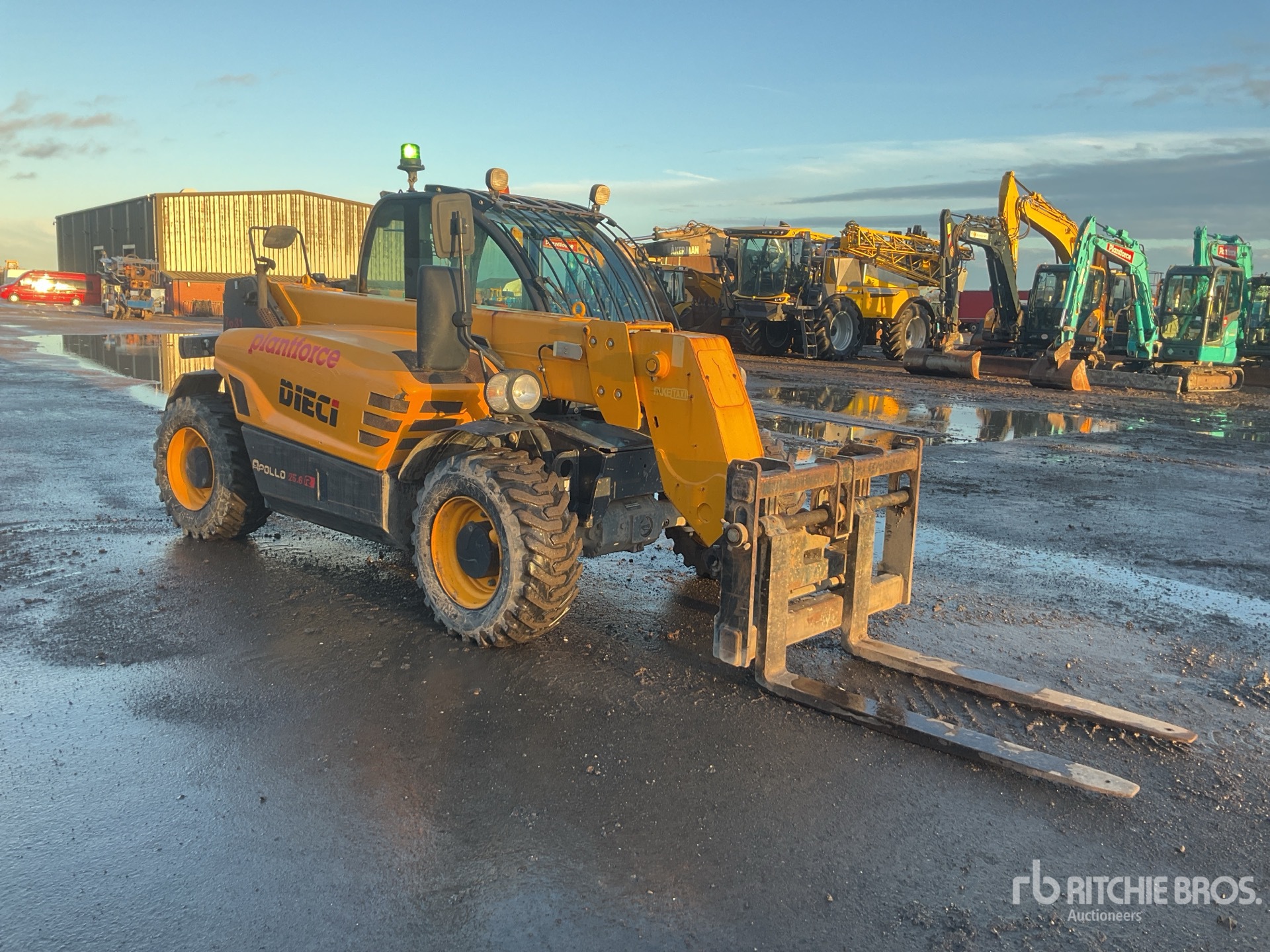 General Appearance with Picture, Right Front Corner