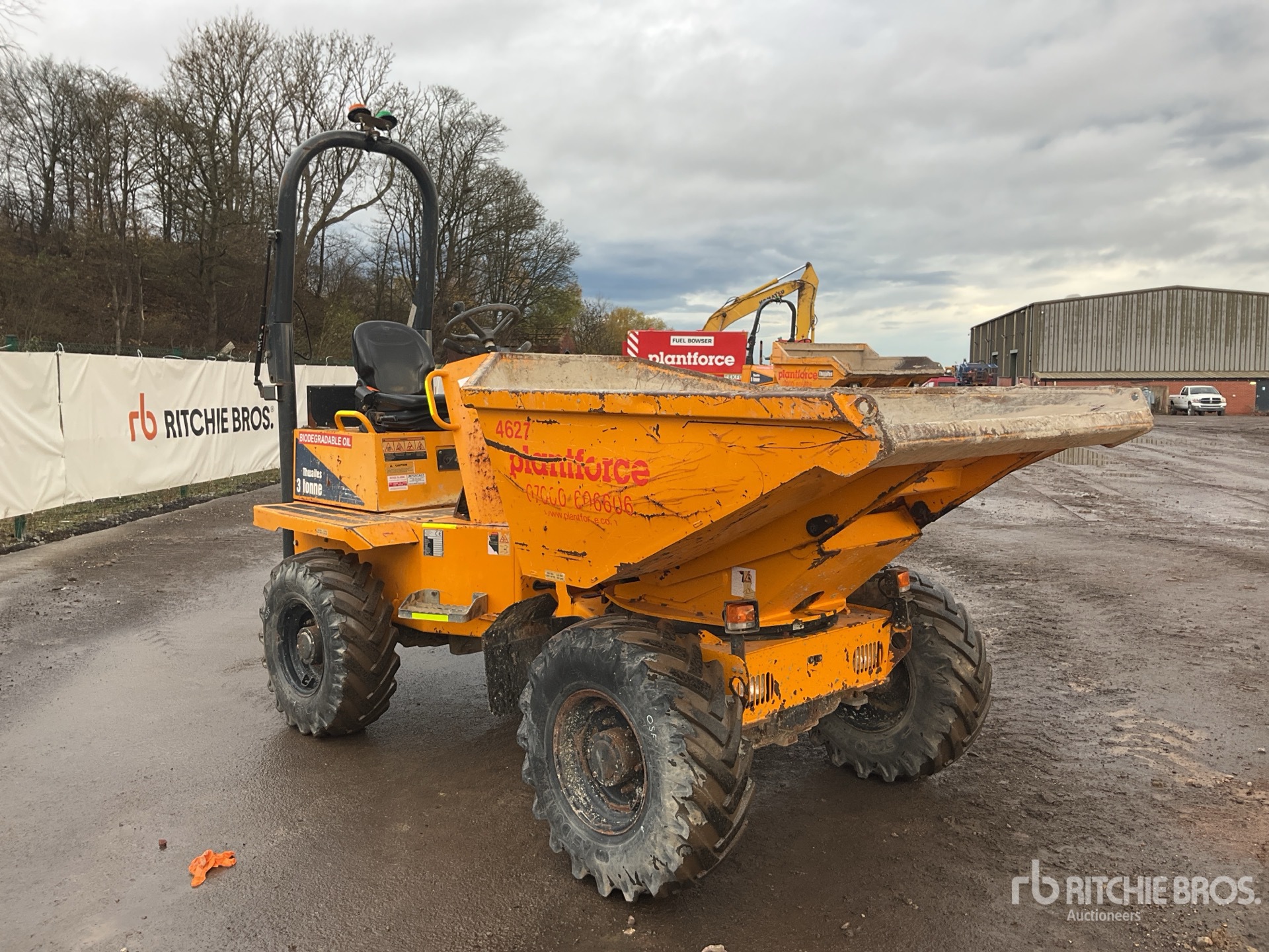 General Appearance with Picture, Right Front Corner