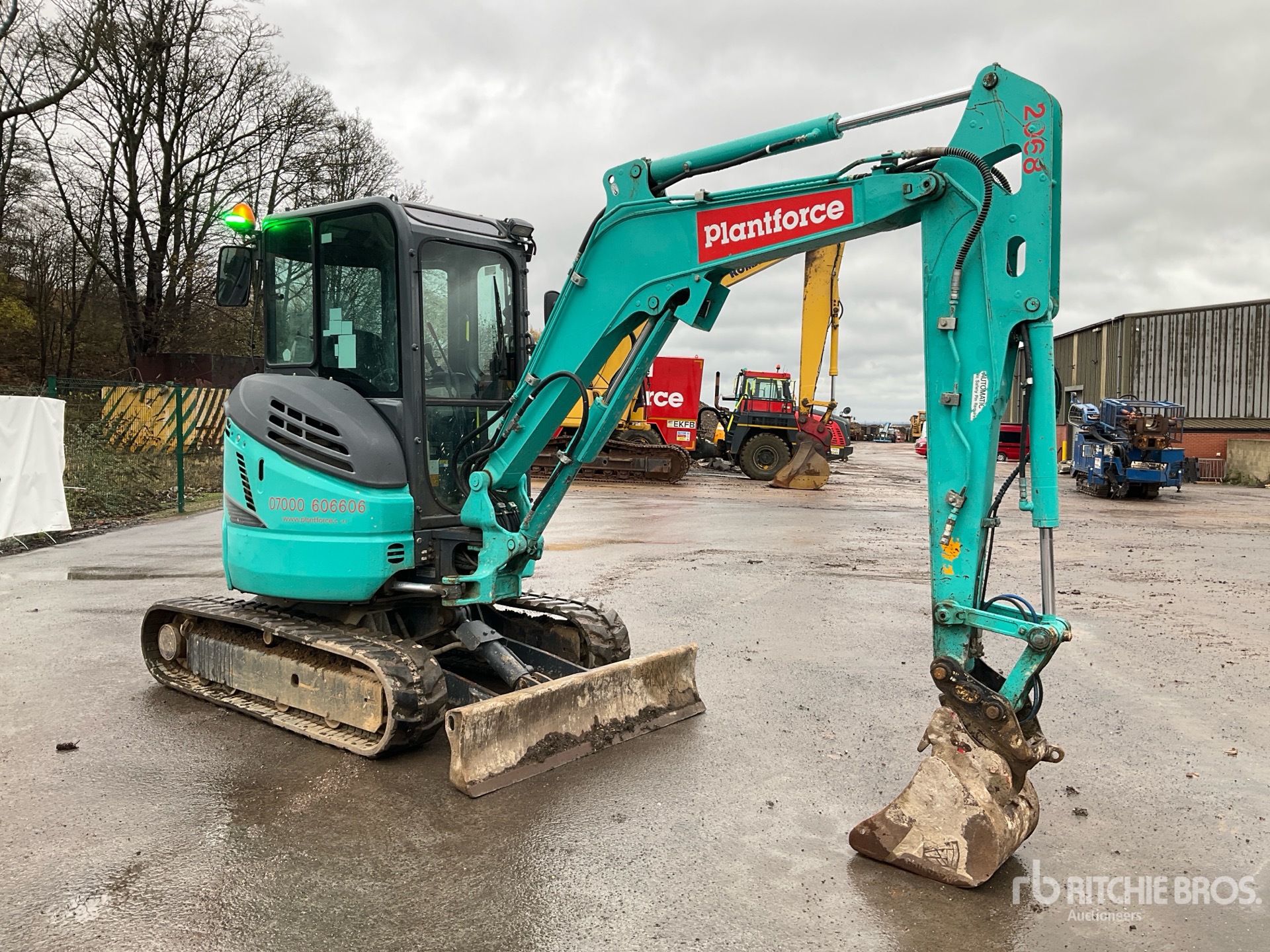 General Appearance with Picture, Right Front Corner